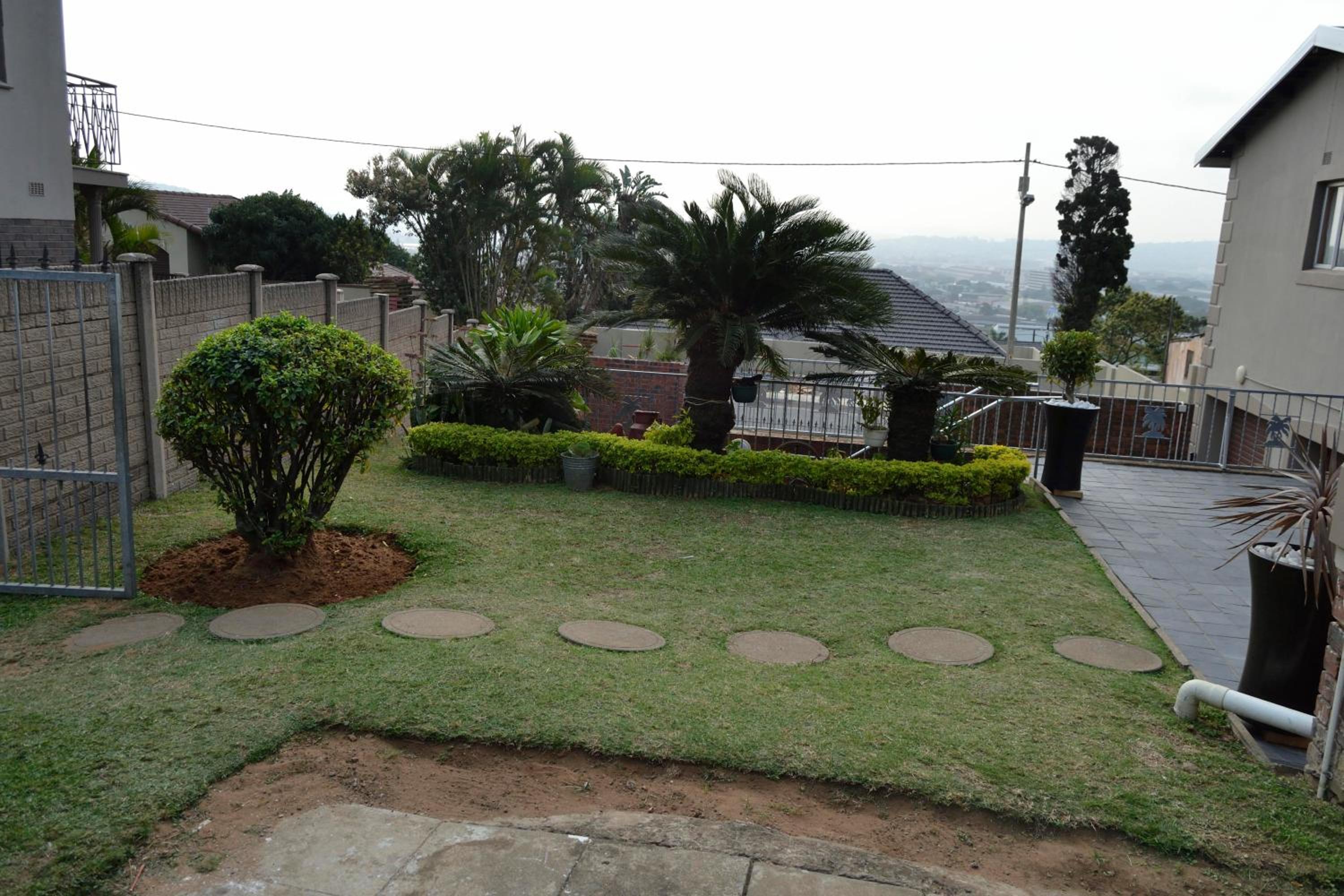 Acquila Guest House