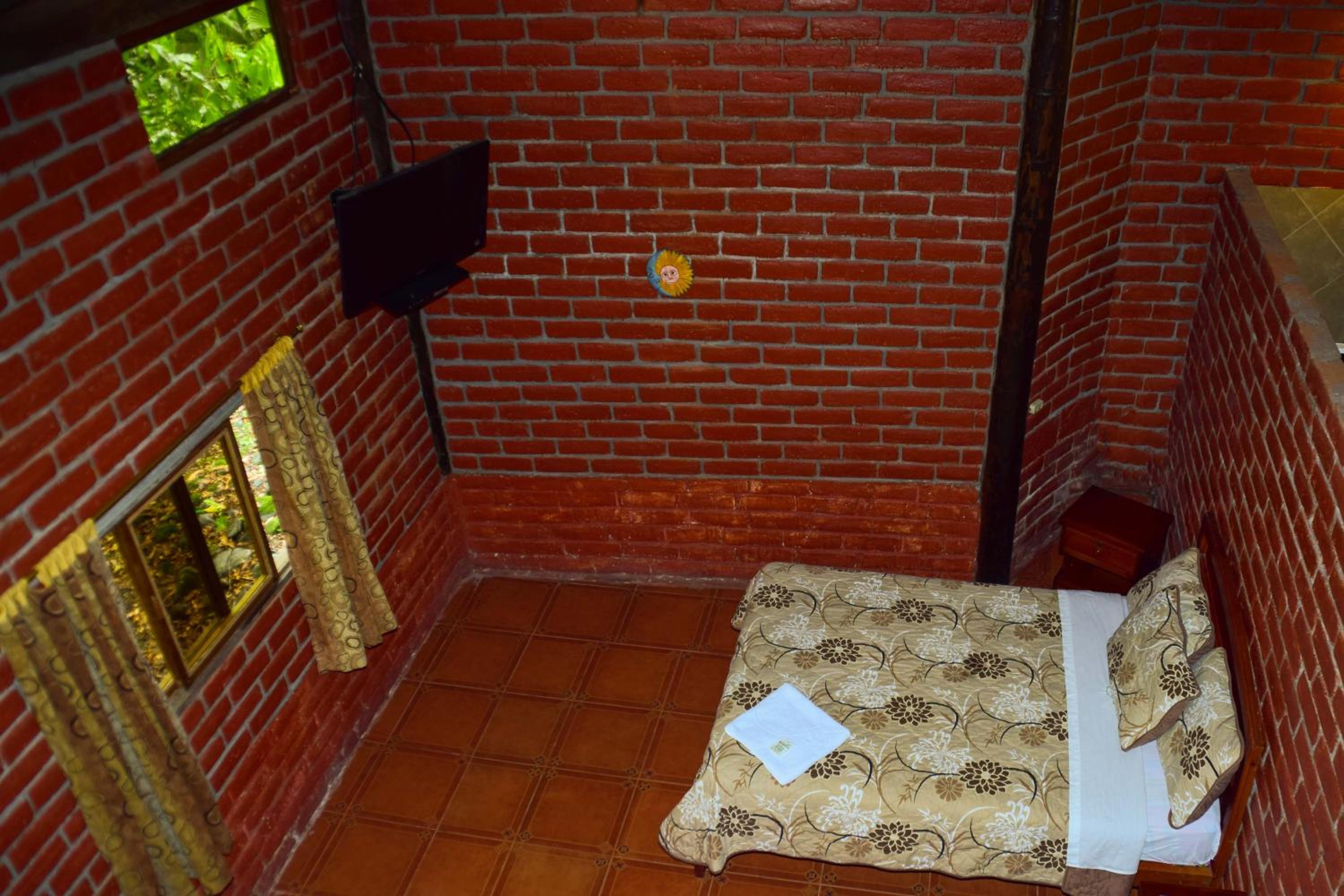 Photo 10