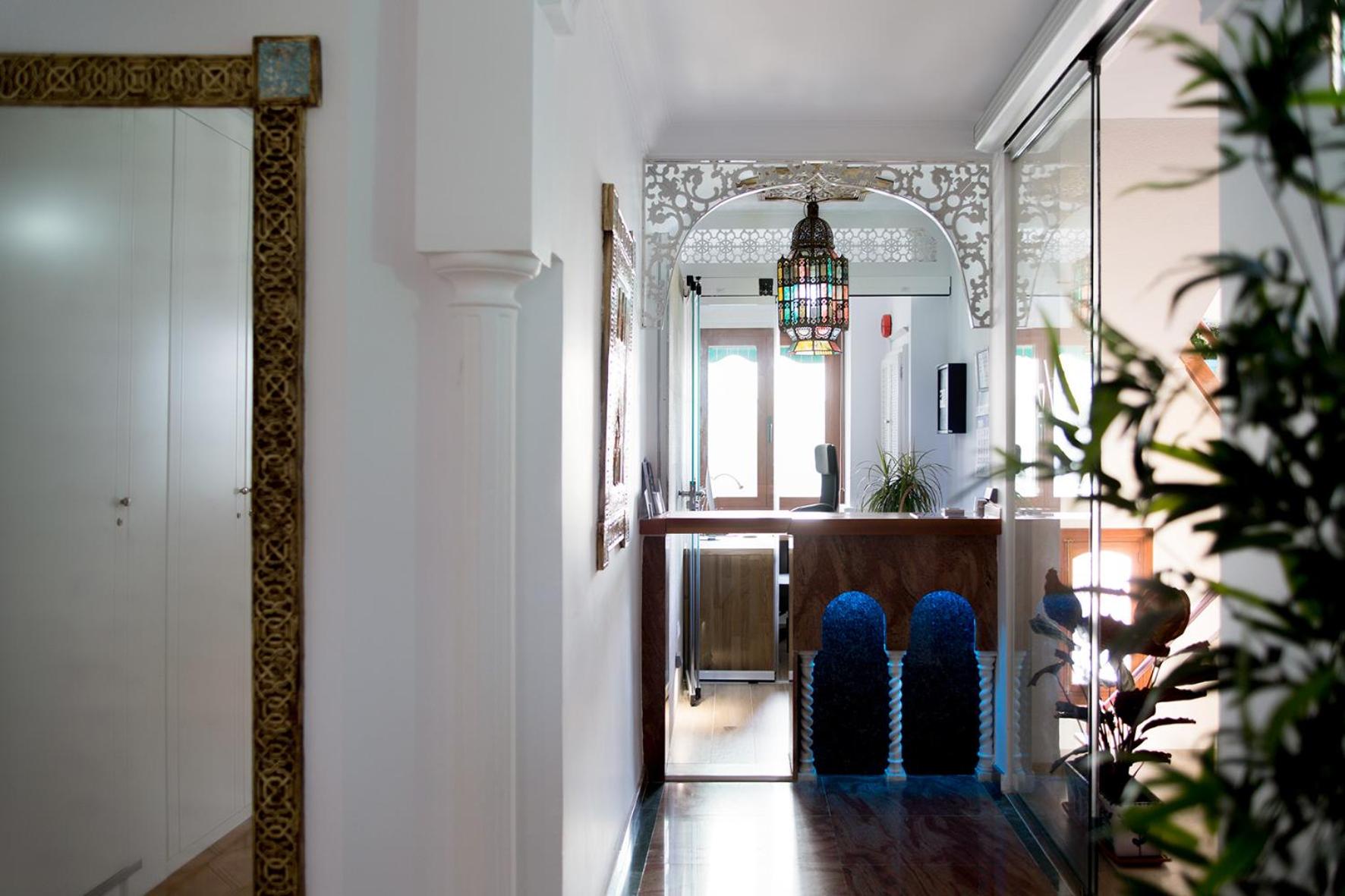 Hostal Alhambra - Adults Only