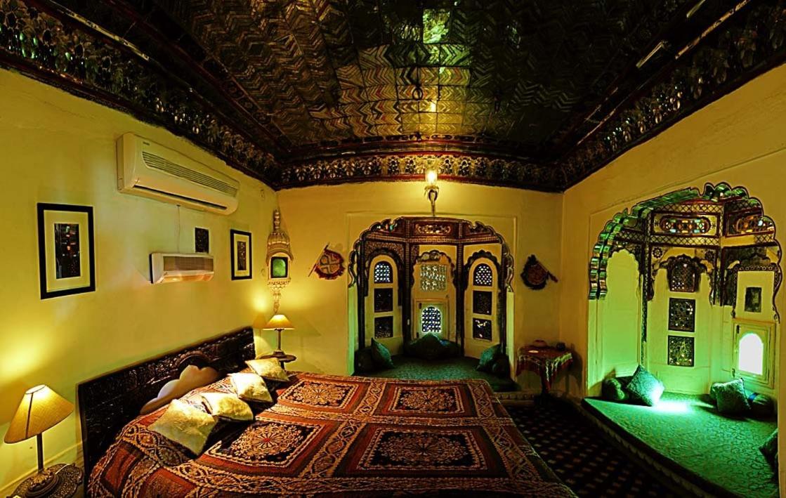 Deogarh Mahal