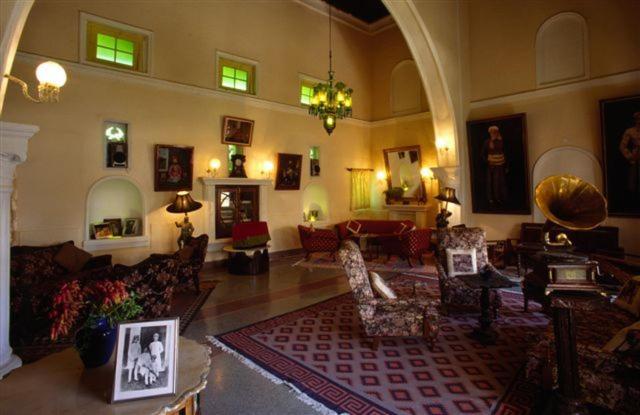 Deogarh Mahal