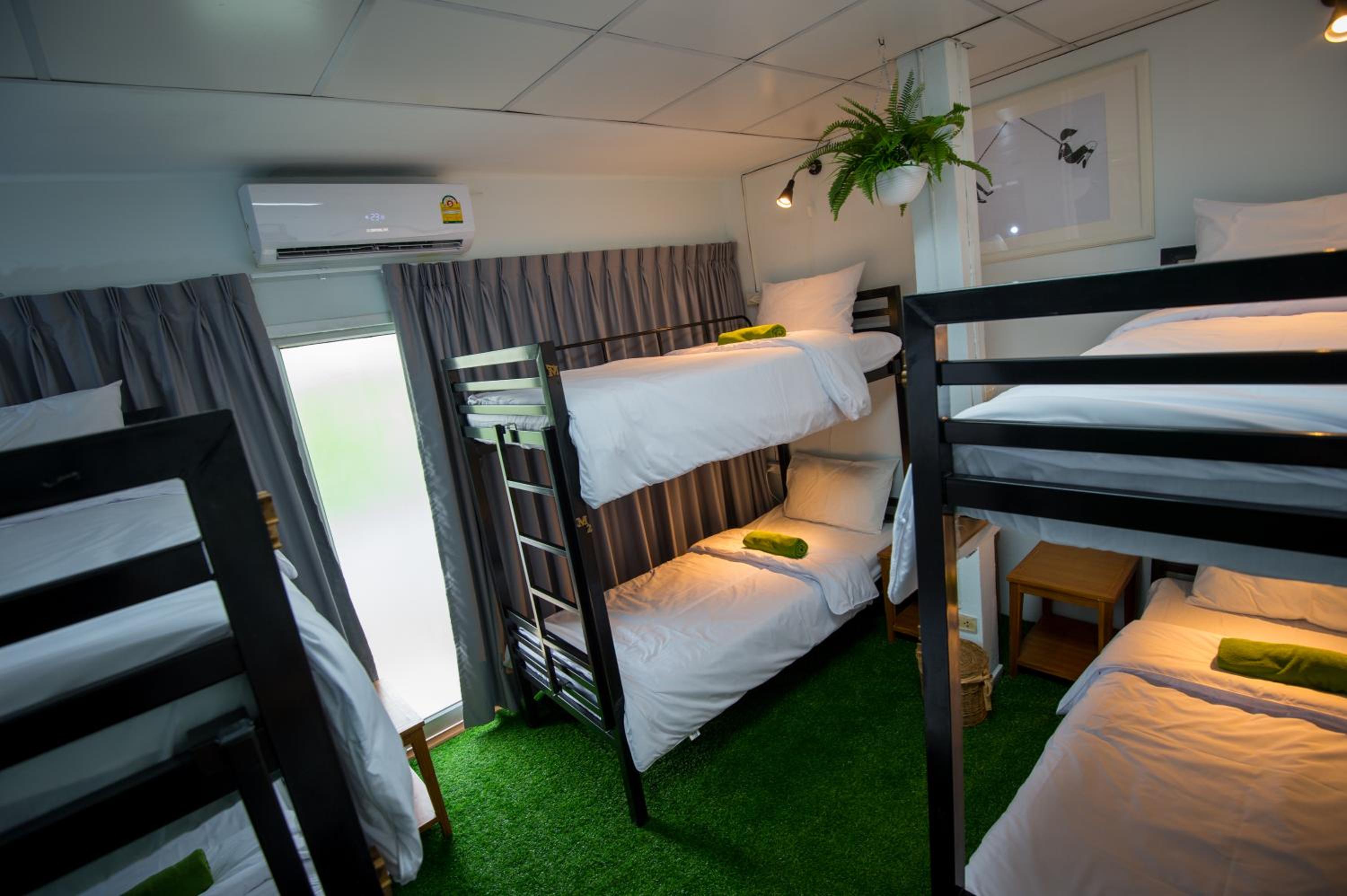 Victory Park Hostel - Maya Hostel