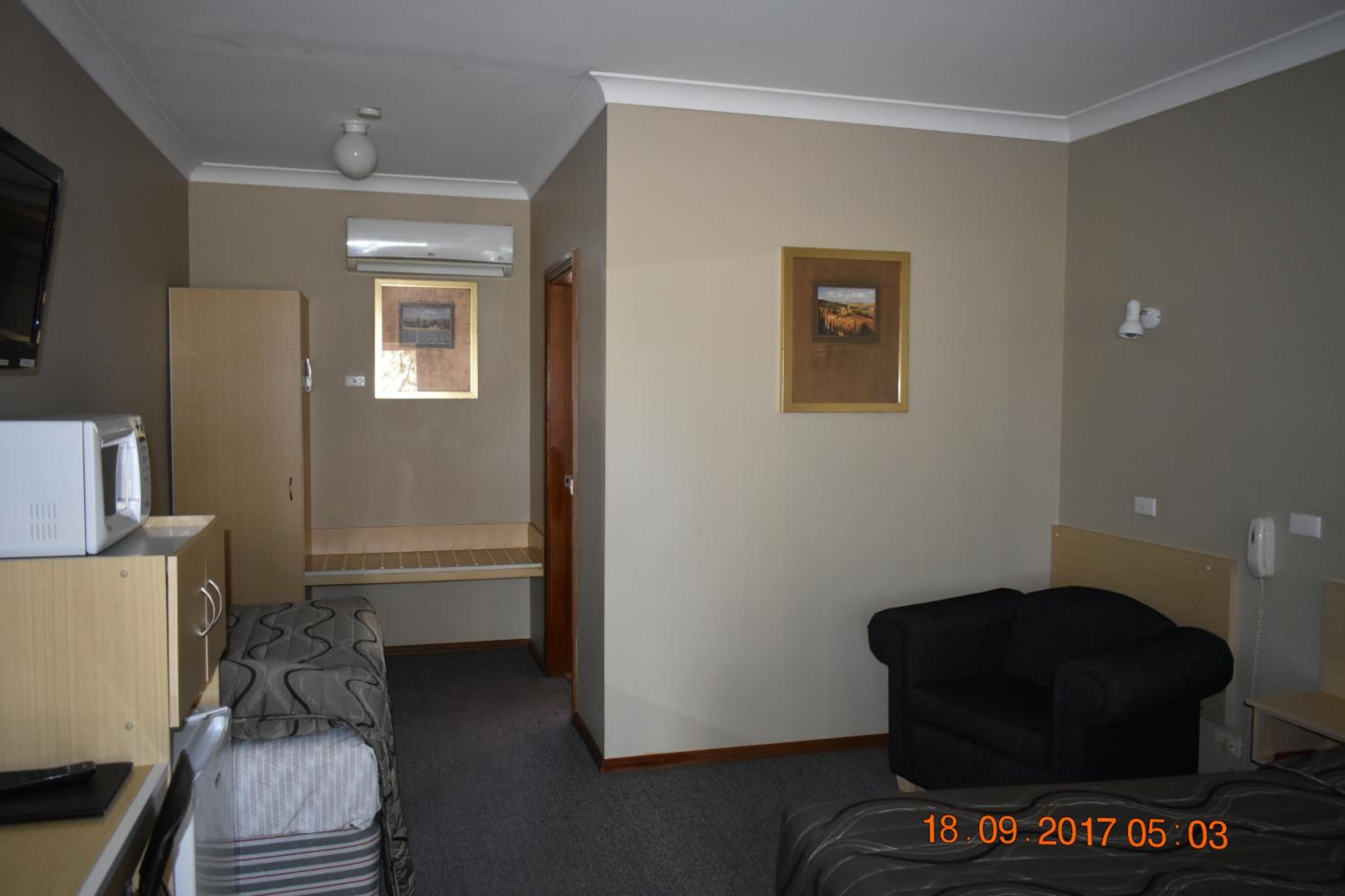 Photo 14