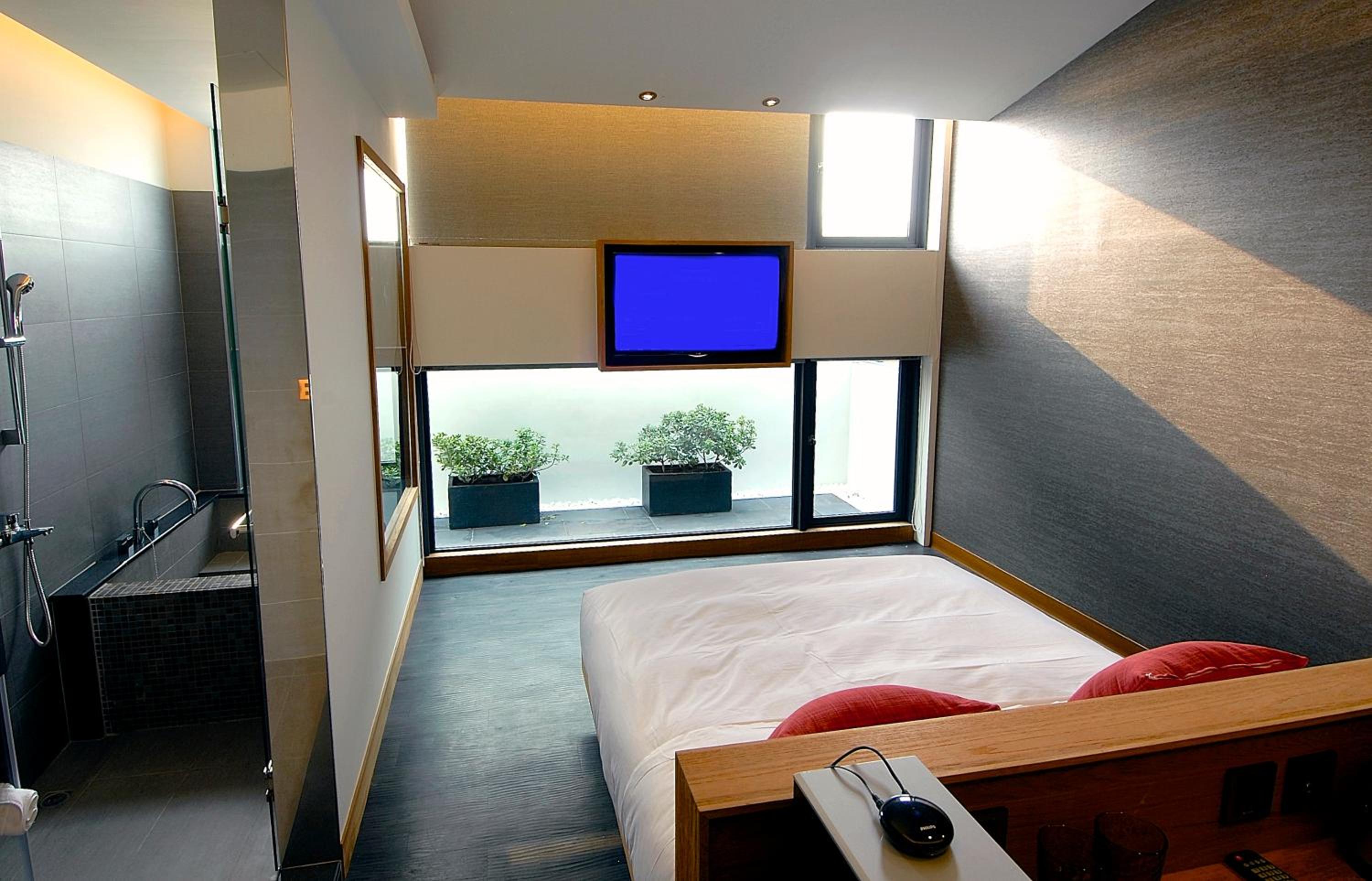 hotel room