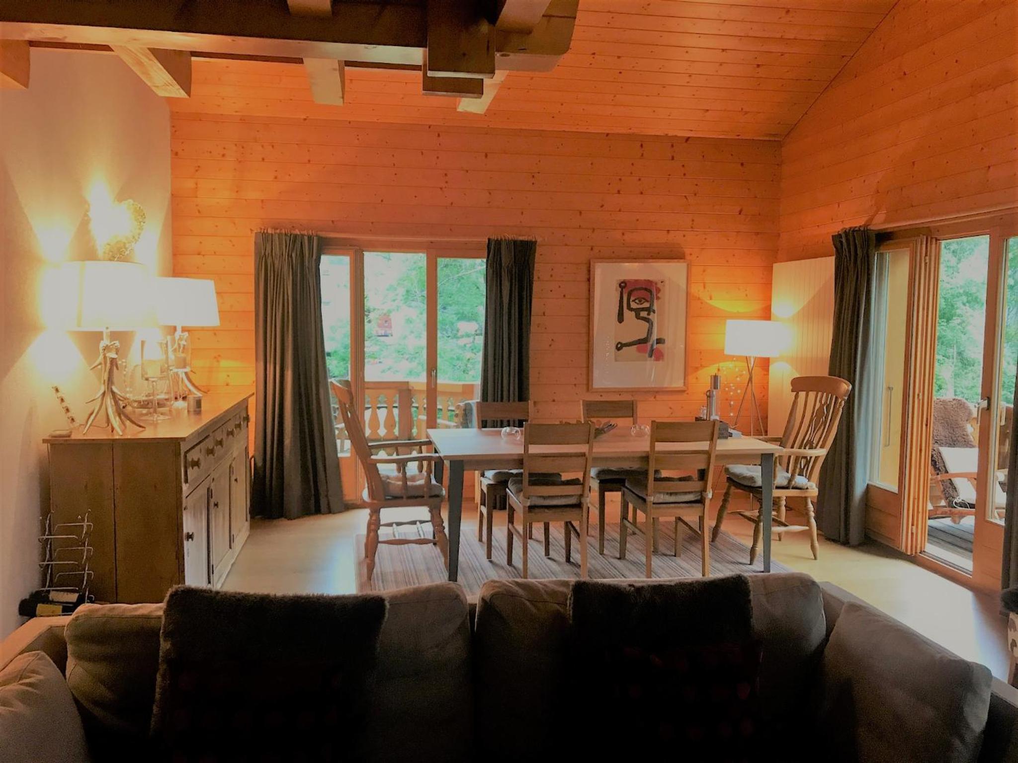 Celine 9, Champery