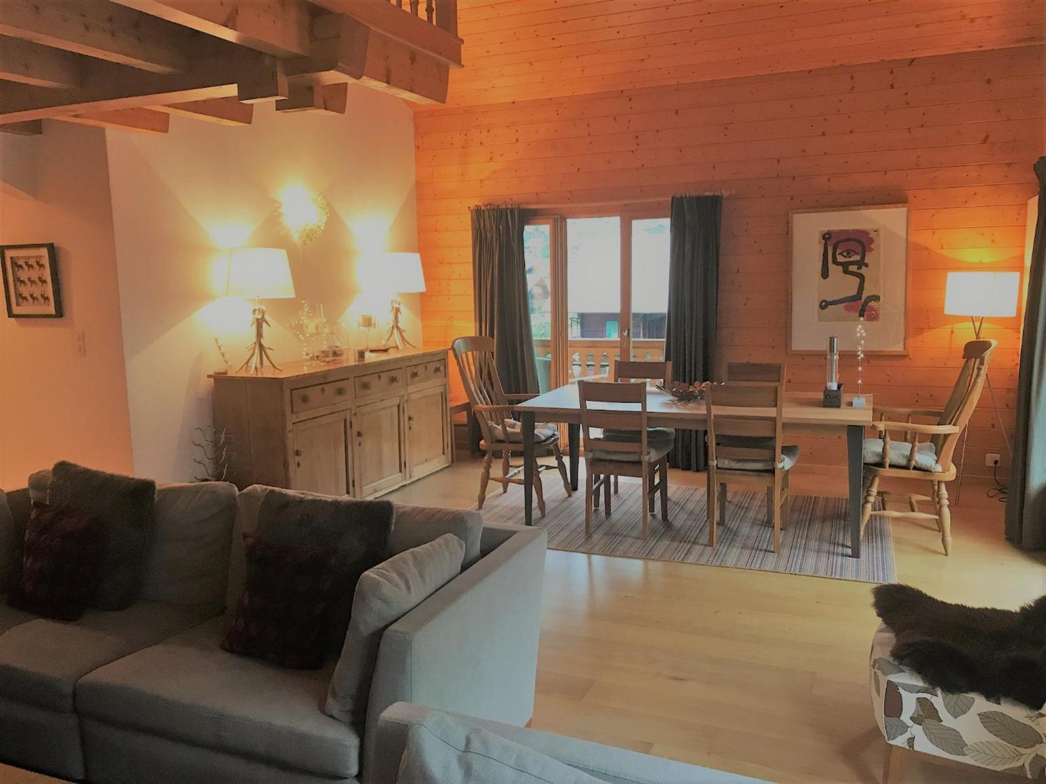 Celine 9, Champery