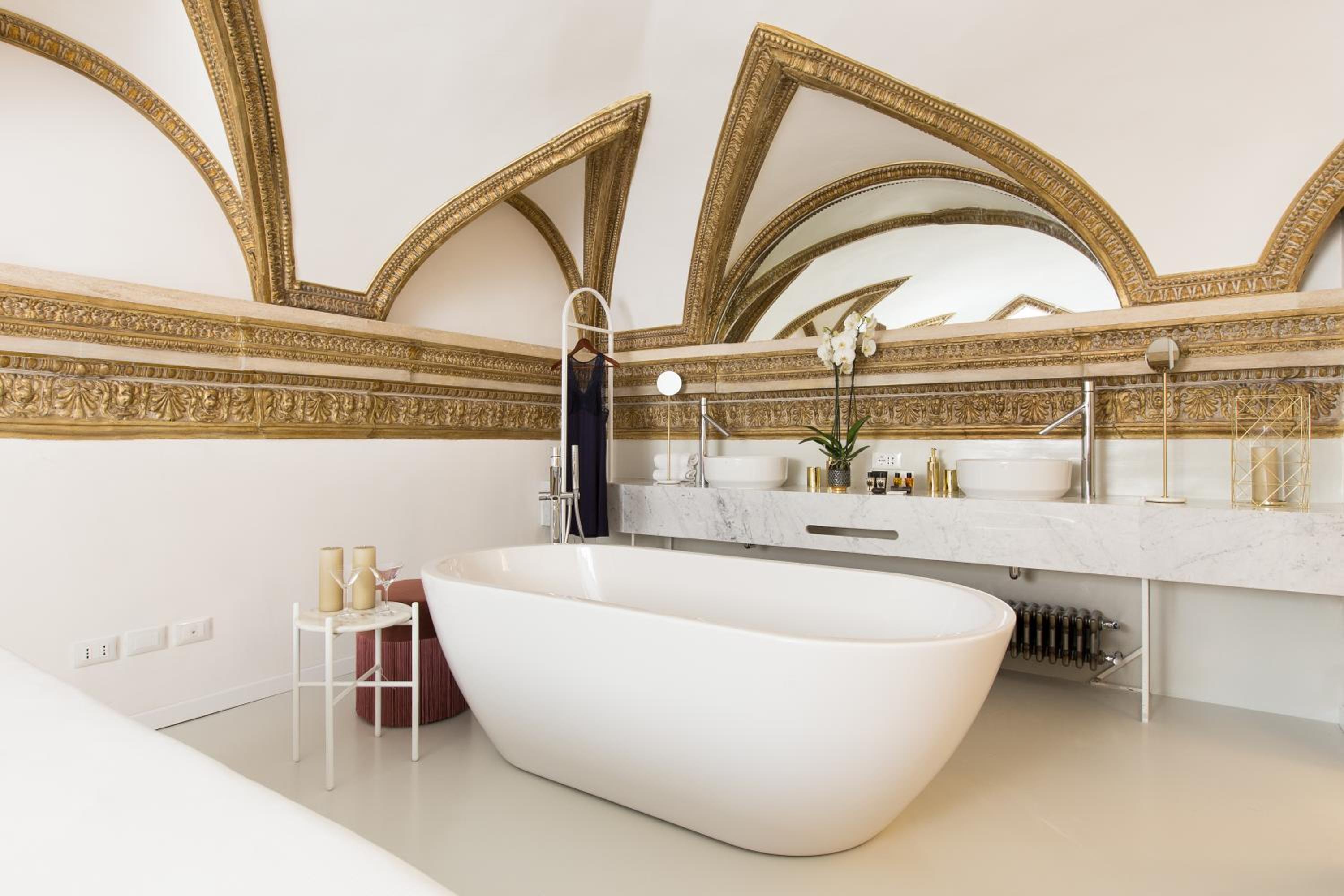 Experience Collection by ROMAC - Costaguti Experience