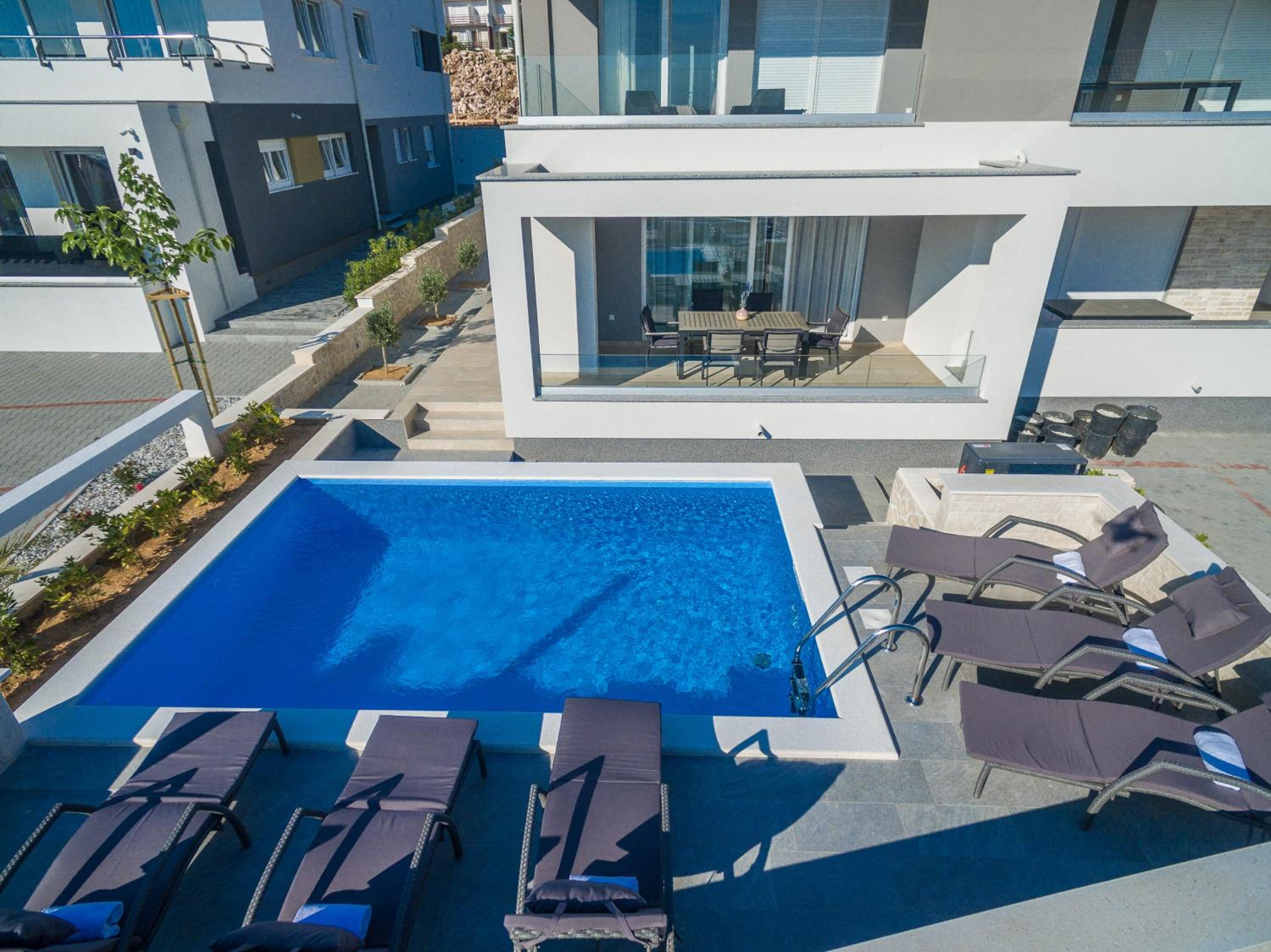 Apartments with pool Villa Zora view 5