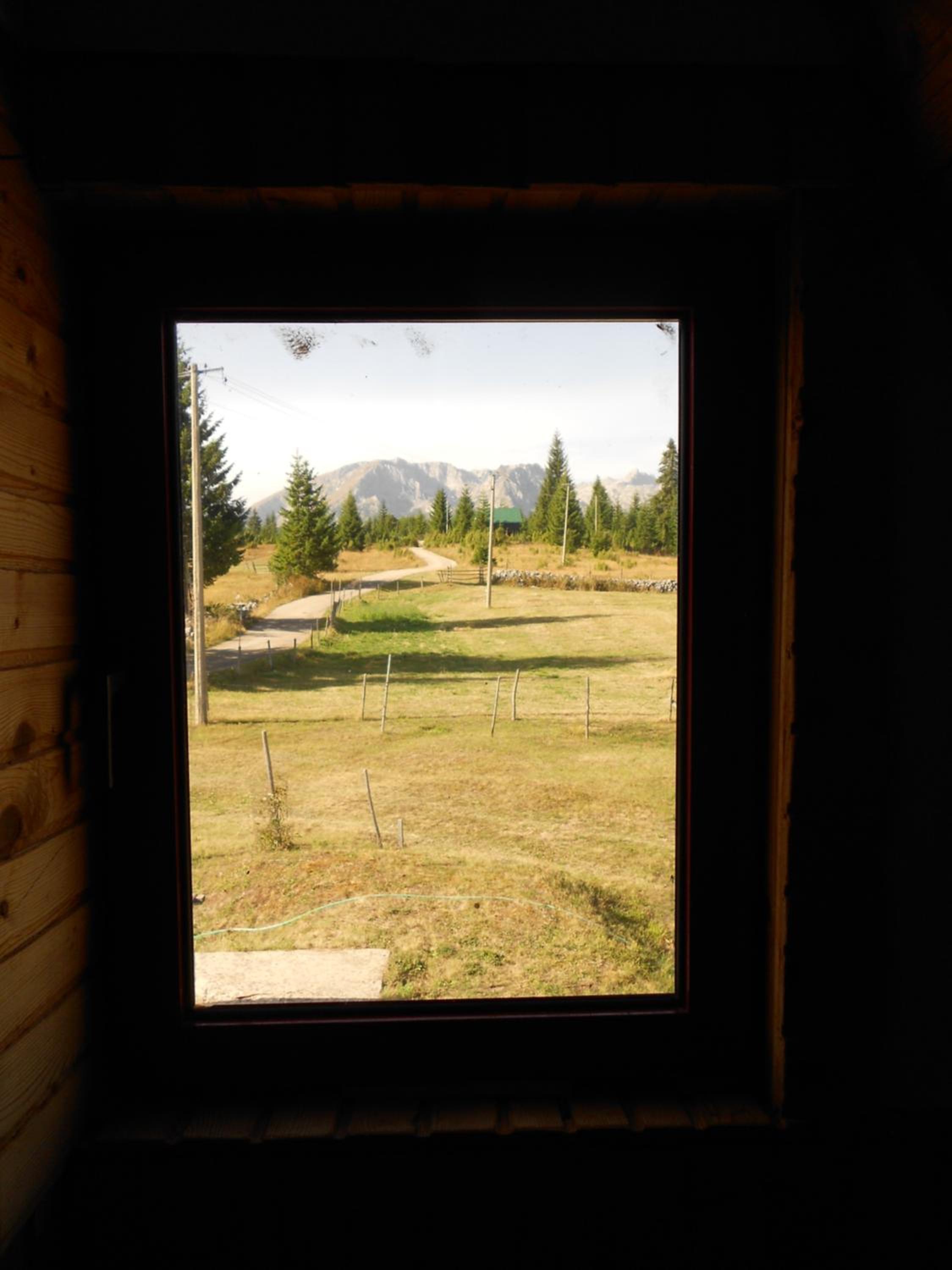 Žabljak izdavanje kuce view 3