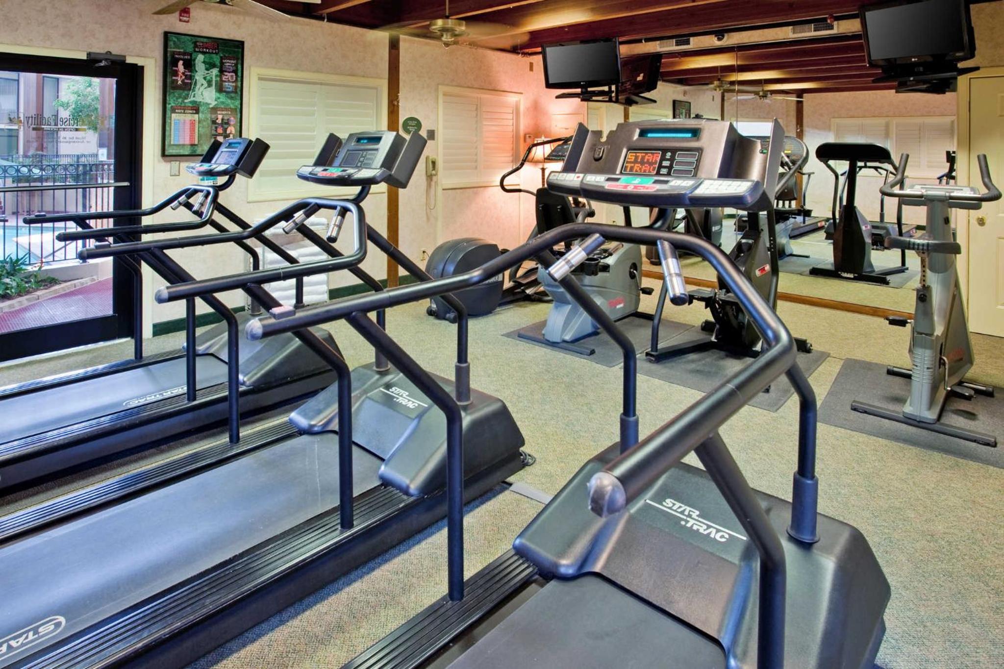 Radisson Hotel Lenexa Overland Park - Property Image 52