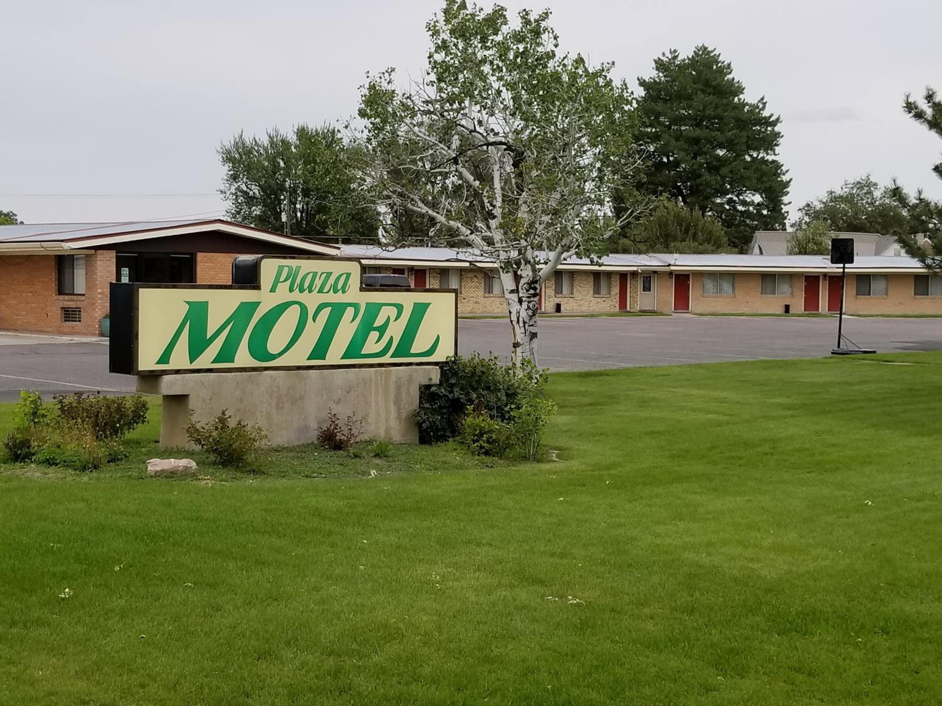 Plaza Motel - Property Image 10