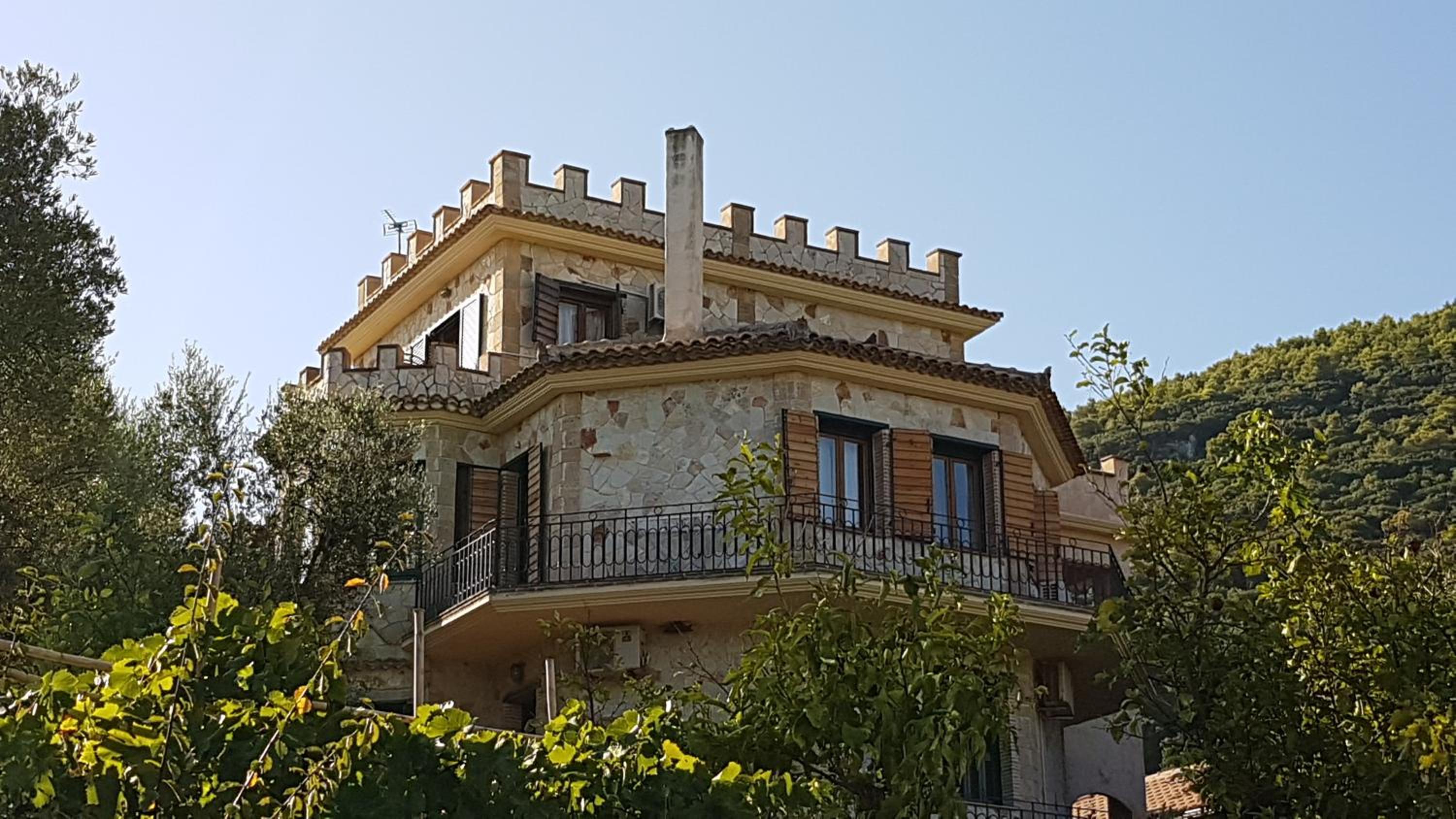 Castello Bellos Tower