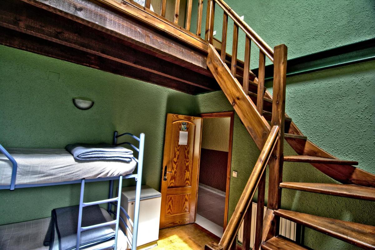 Albergue Juvenil de Bustiello