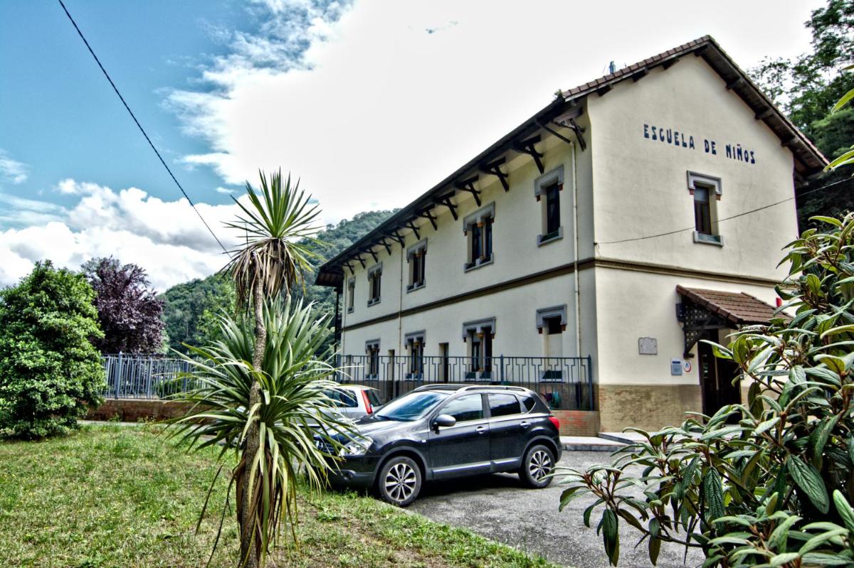 Albergue Juvenil de Bustiello
