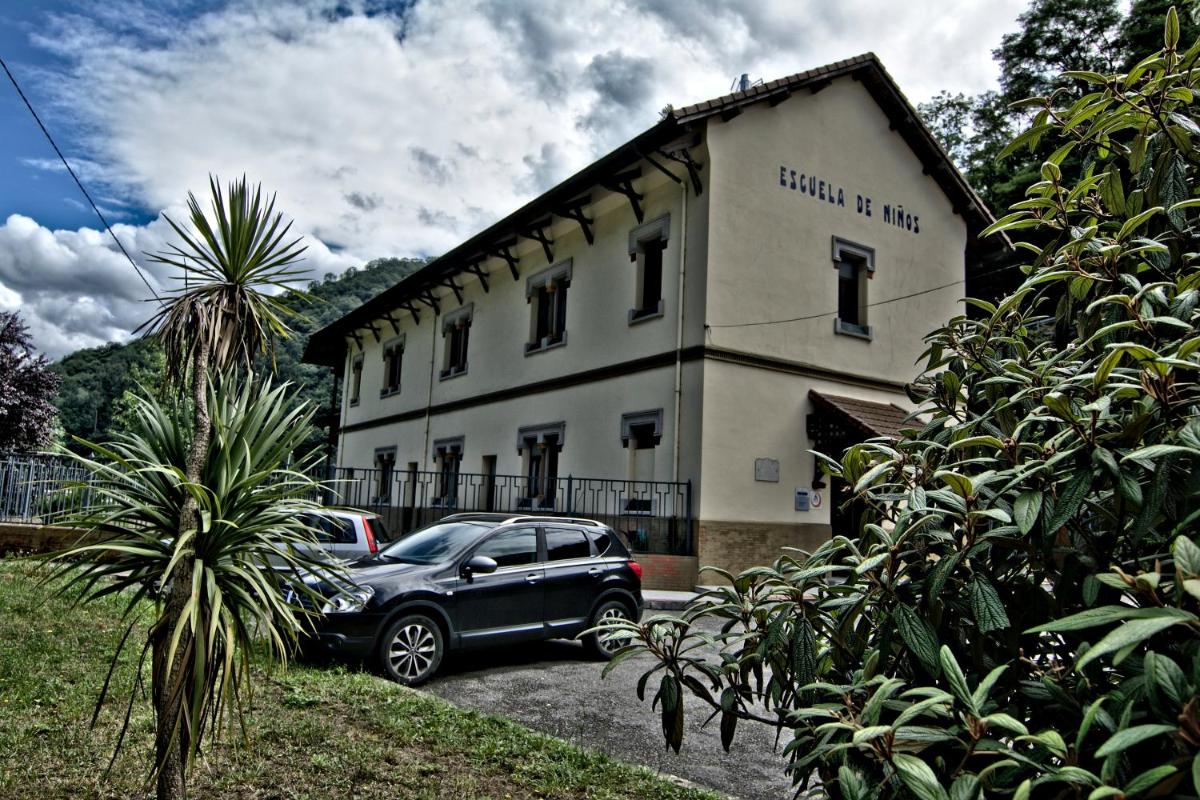 Albergue Juvenil de Bustiello