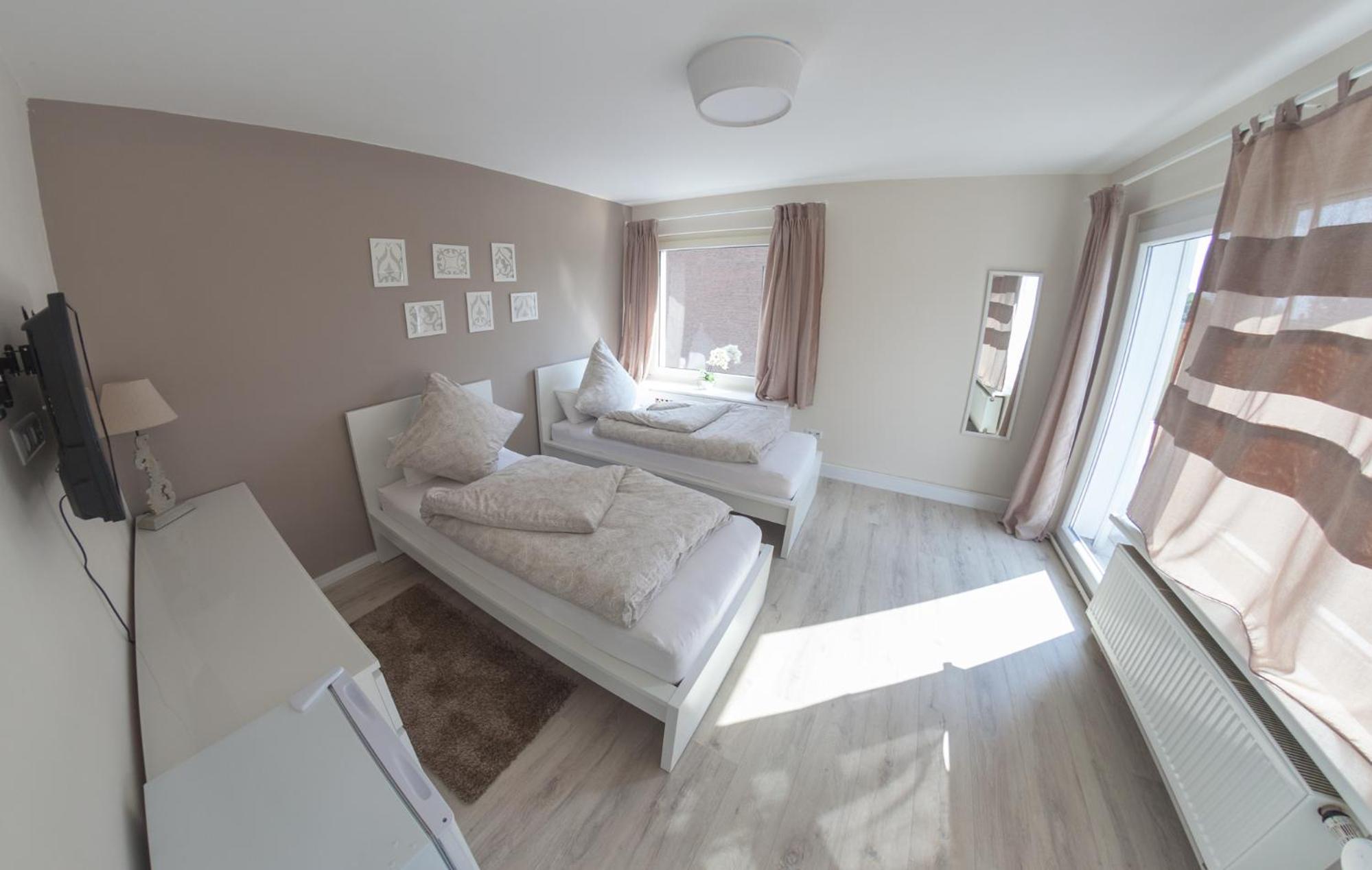 Joel Living Apartment