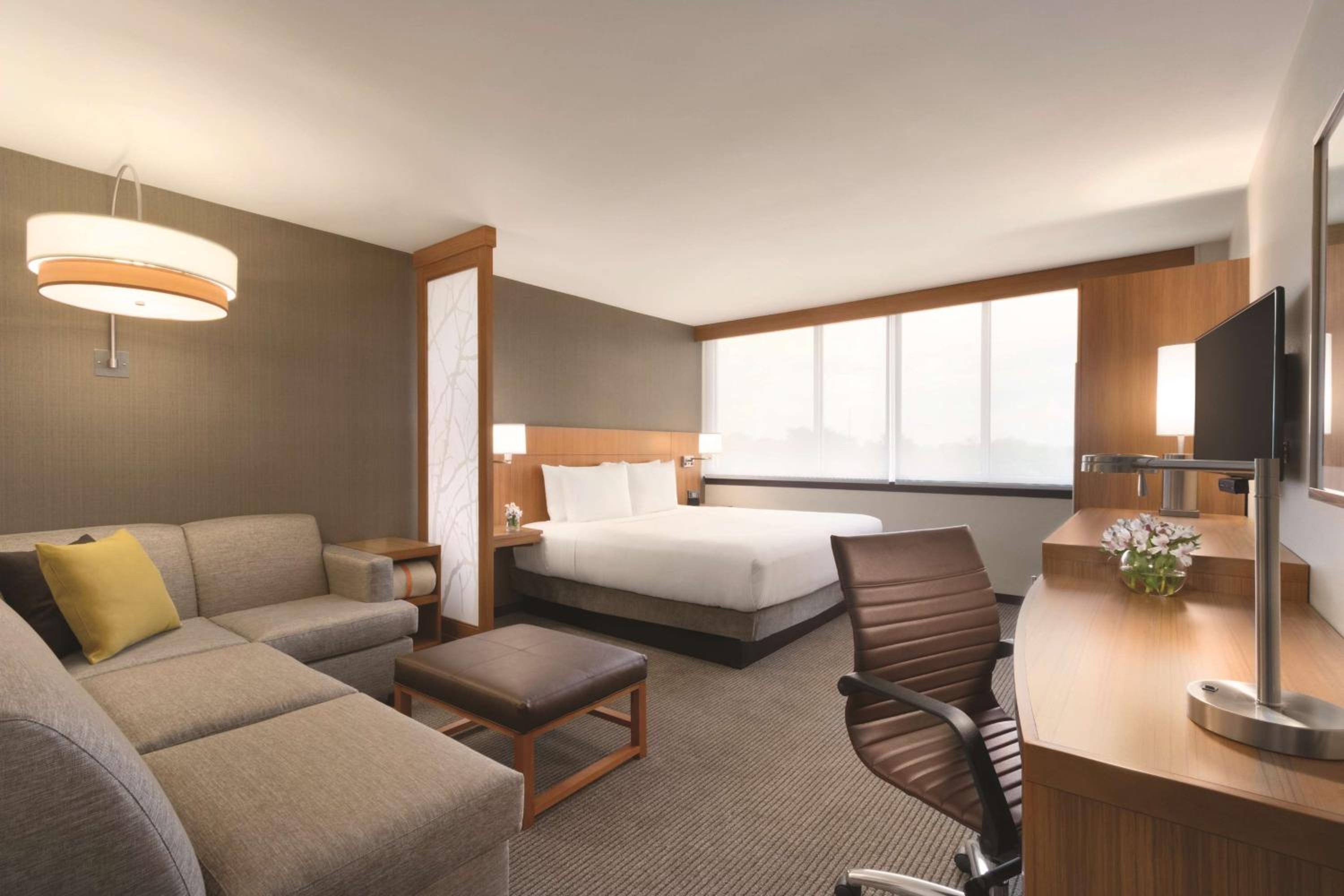 Rosemont Vacations - Hyatt Place Chicago O'Hare Airport - Property Image 76