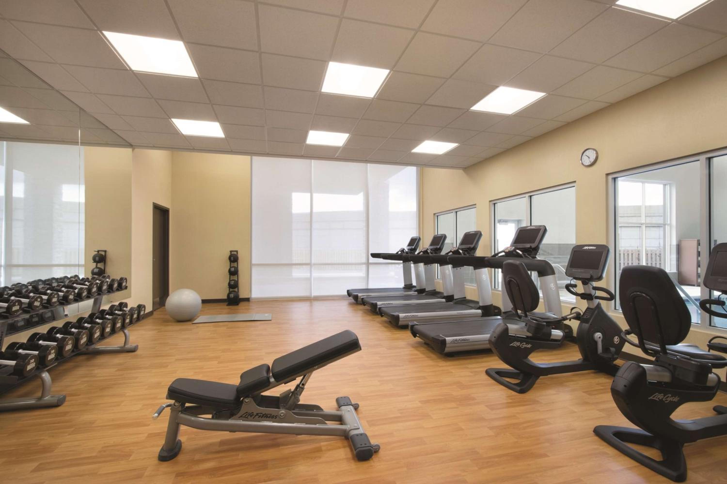 Rosemont Vacations - Hyatt Place Chicago O'Hare Airport - Property Image 81