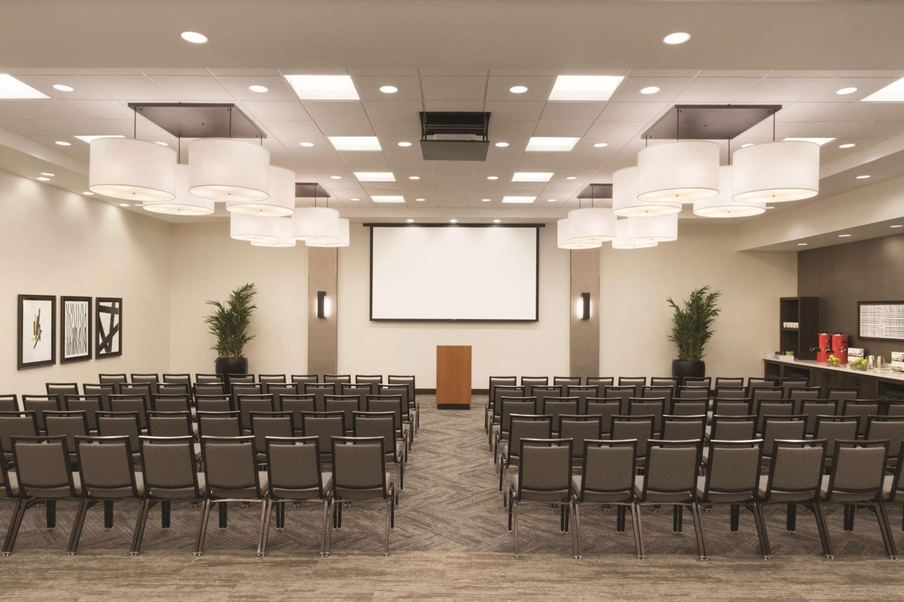 Rosemont Vacations - Hyatt Place Chicago O'Hare Airport - Property Image 89