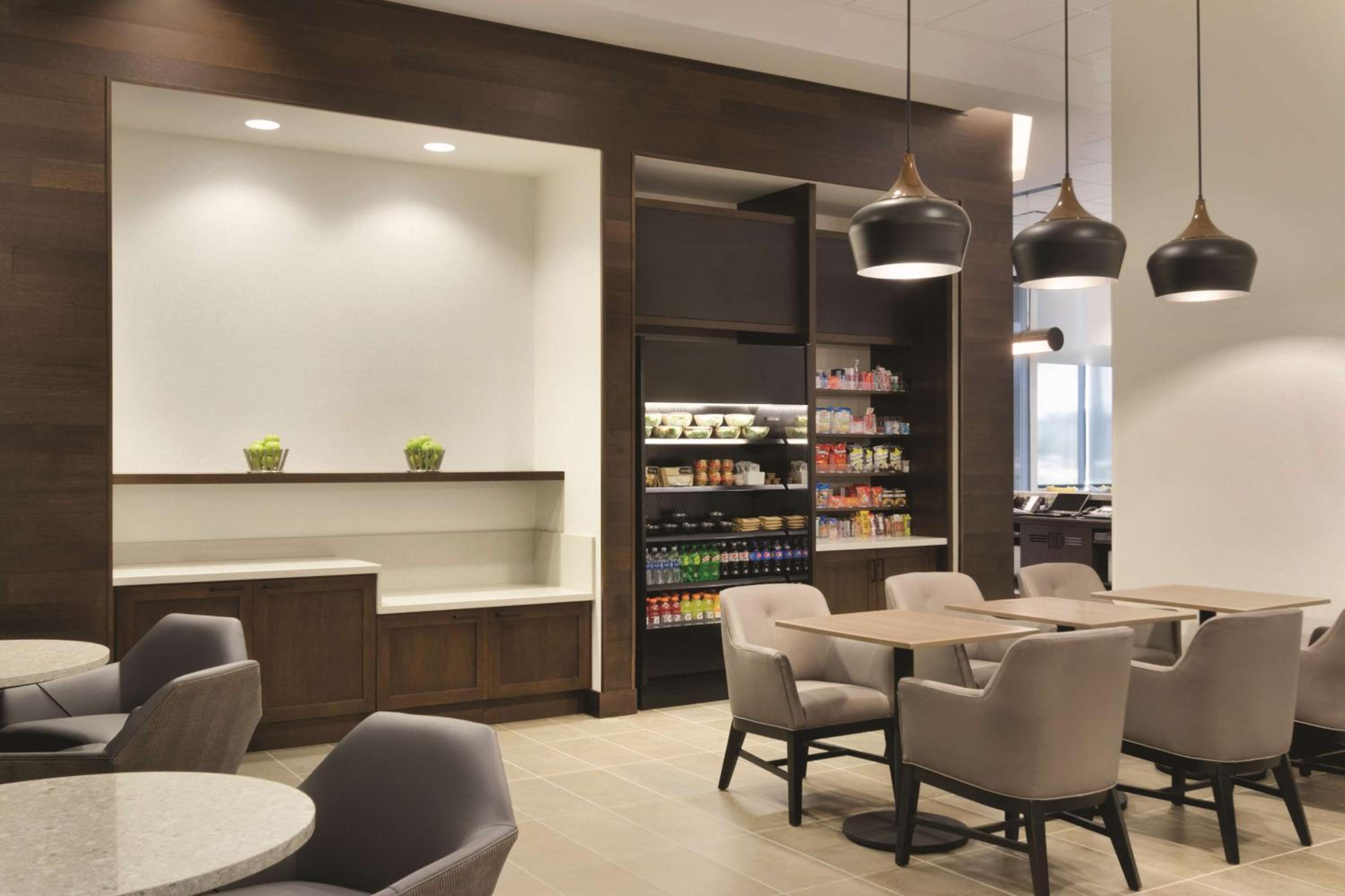 Rosemont Vacations - Hyatt Place Chicago O'Hare Airport - Property Image 79