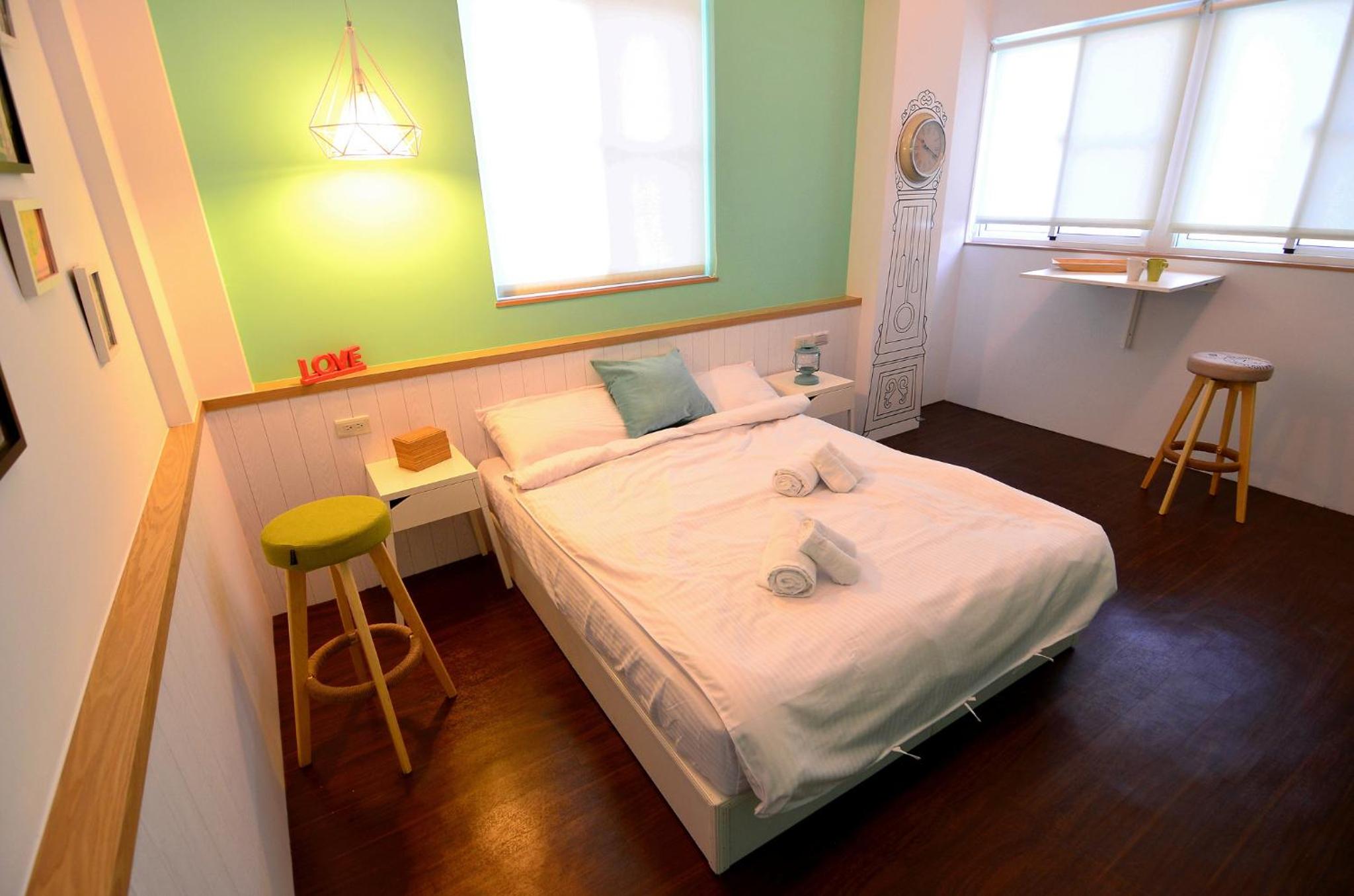 Leaf Hostel