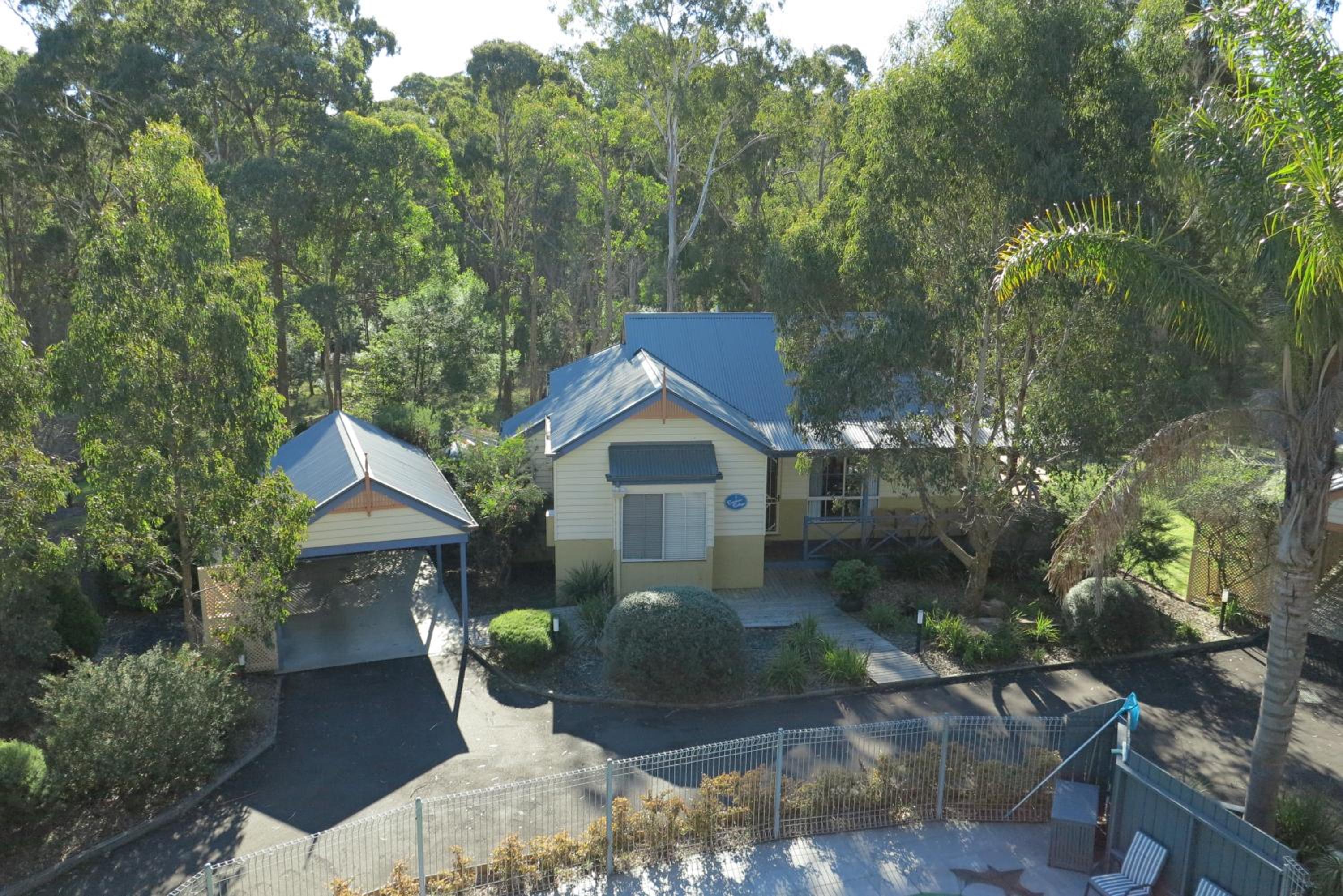 Waverley House Cottages