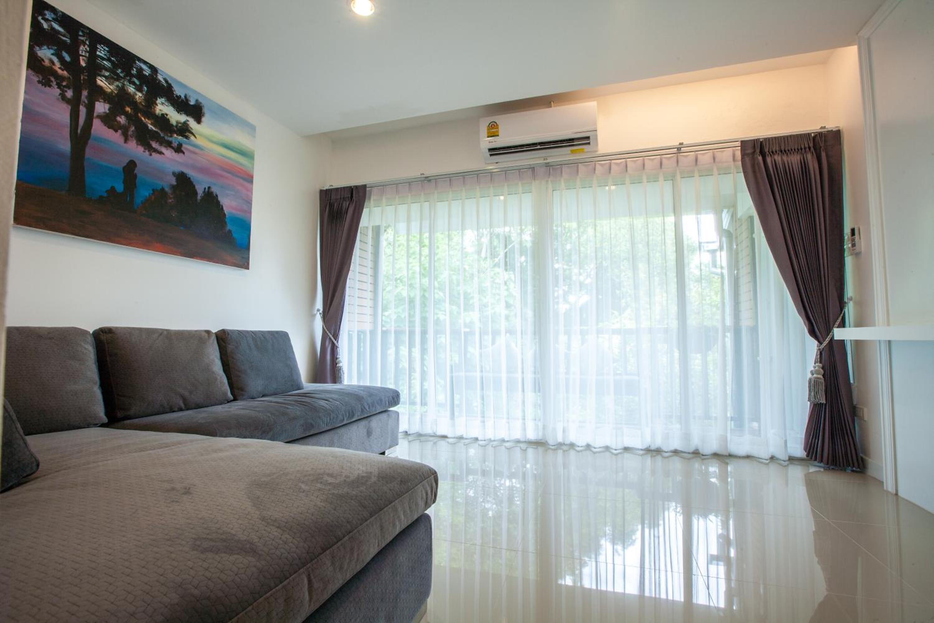 Chiangmai Midpoint Activity Hostel