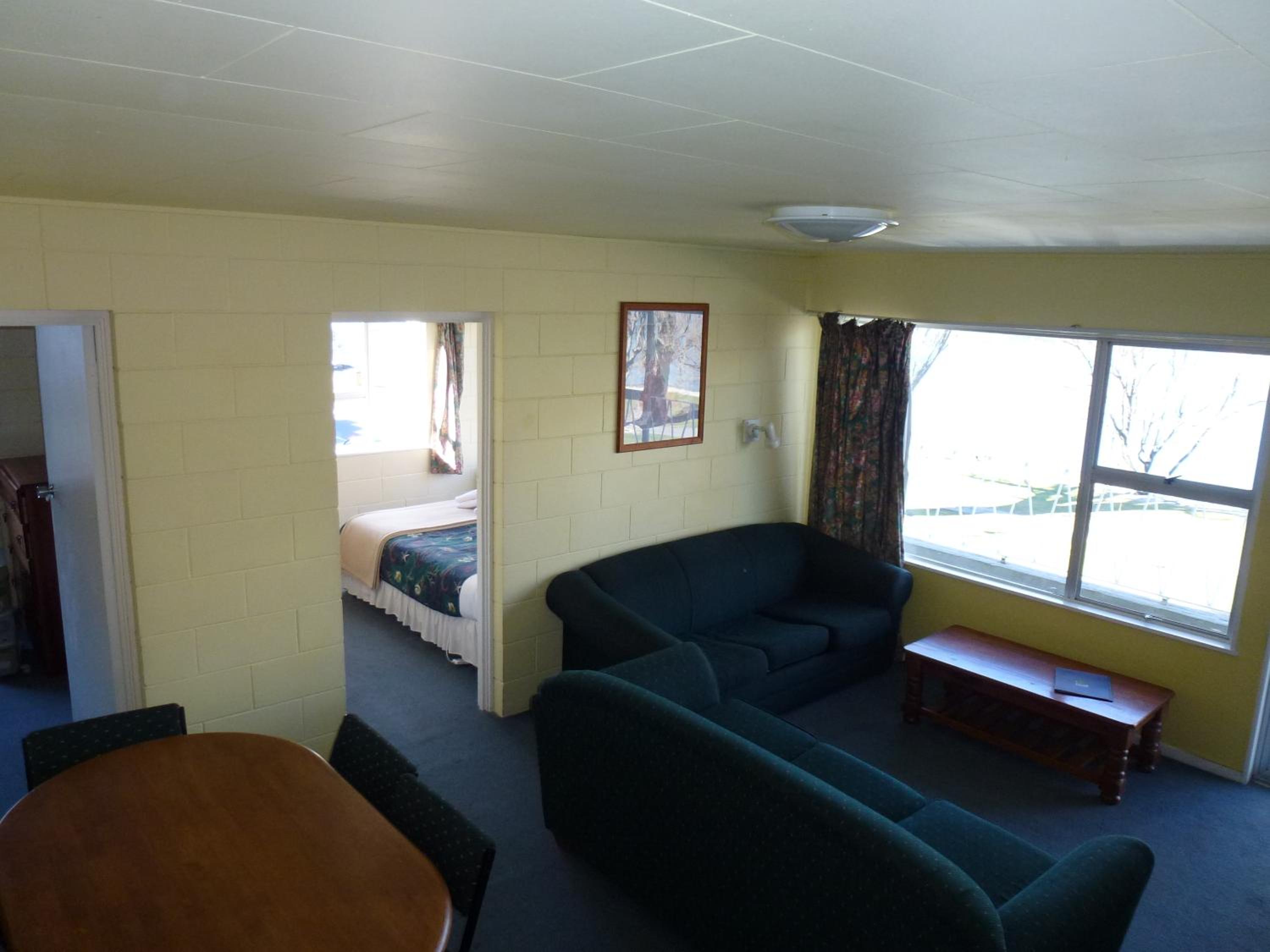 Lakeside Motel photo 13 of 25