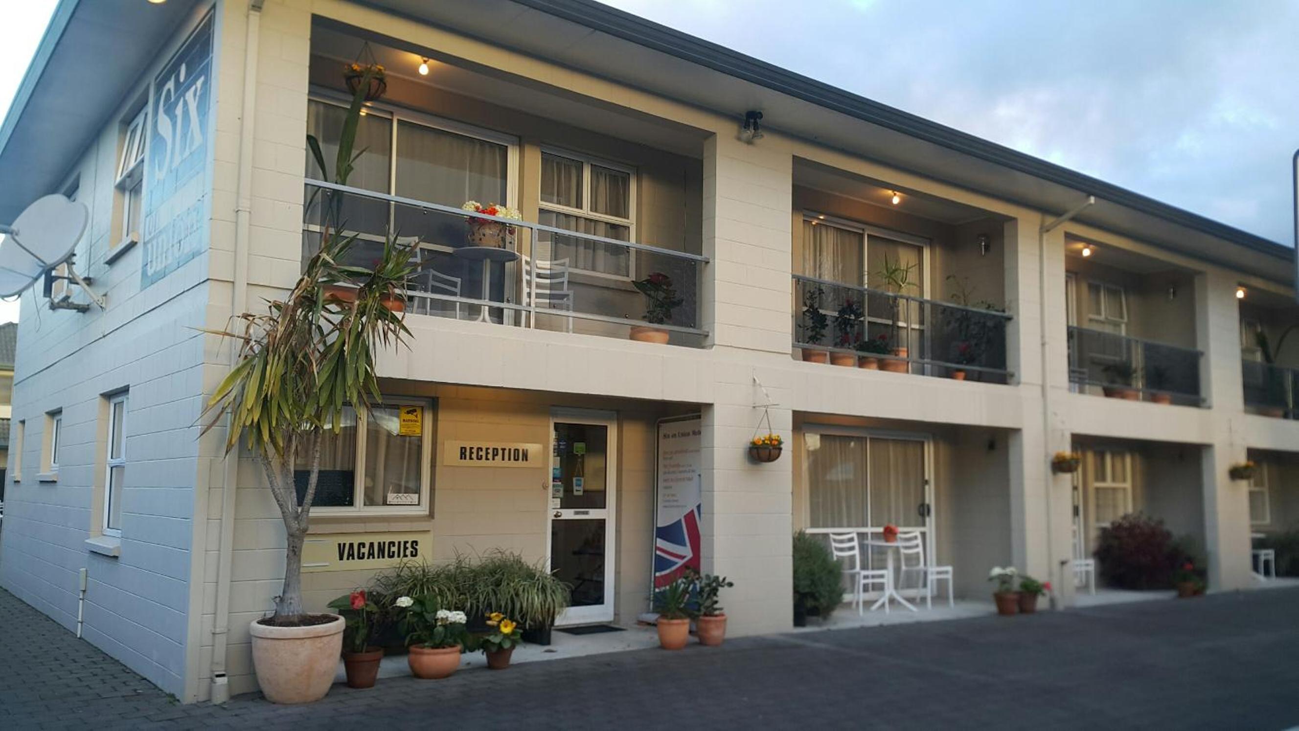 Six On Union Motel view 3