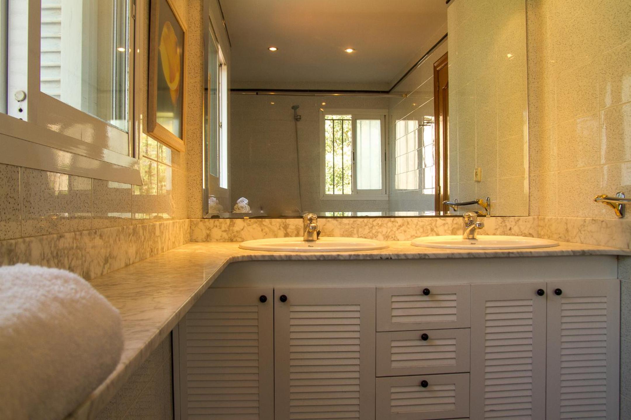 Les Canyes Cottage, Private Villa Resort