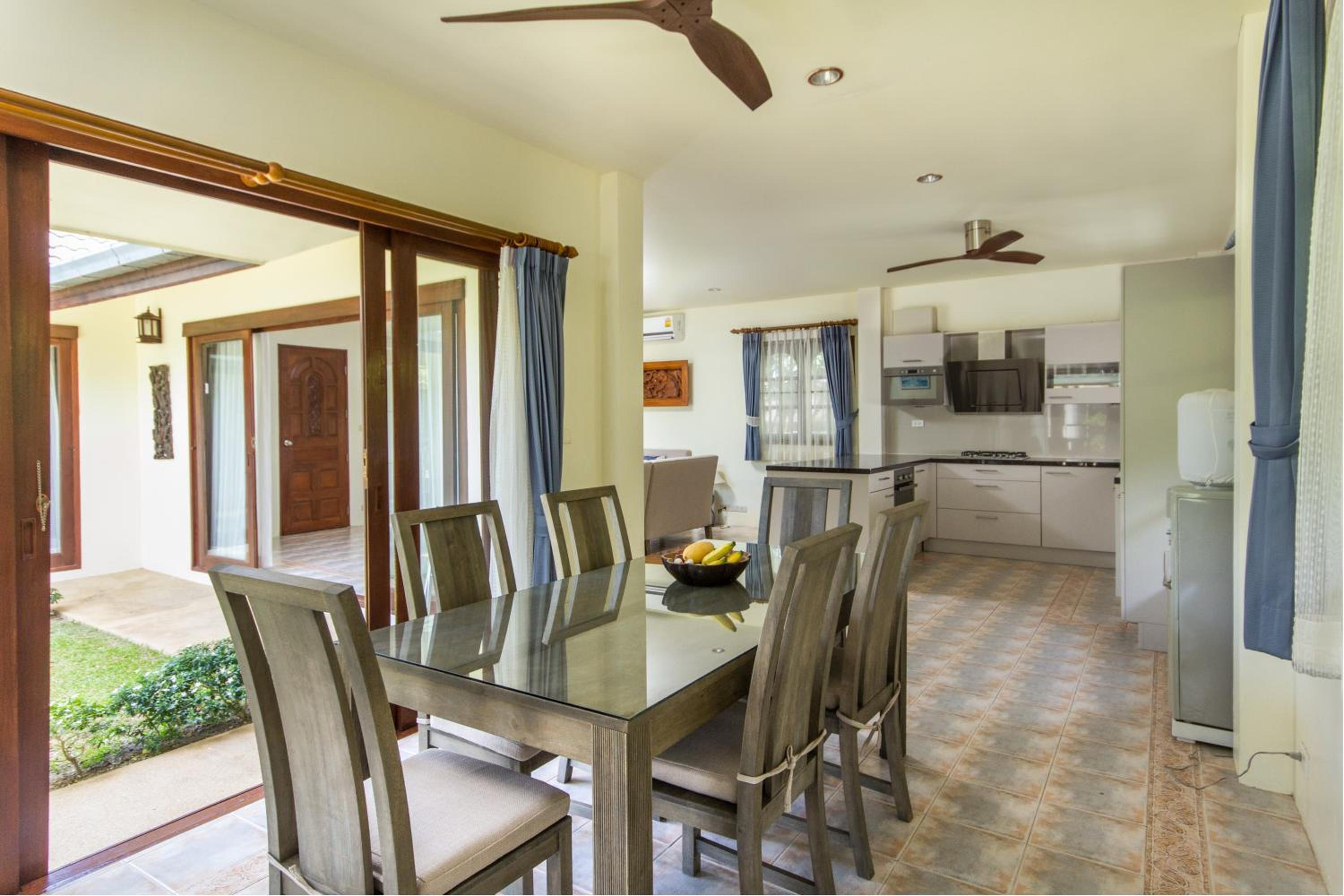 Idyllic Samui Beach Villa Resort