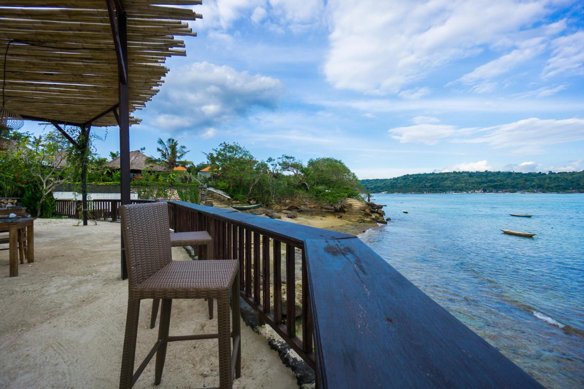 Laguna Reef Huts