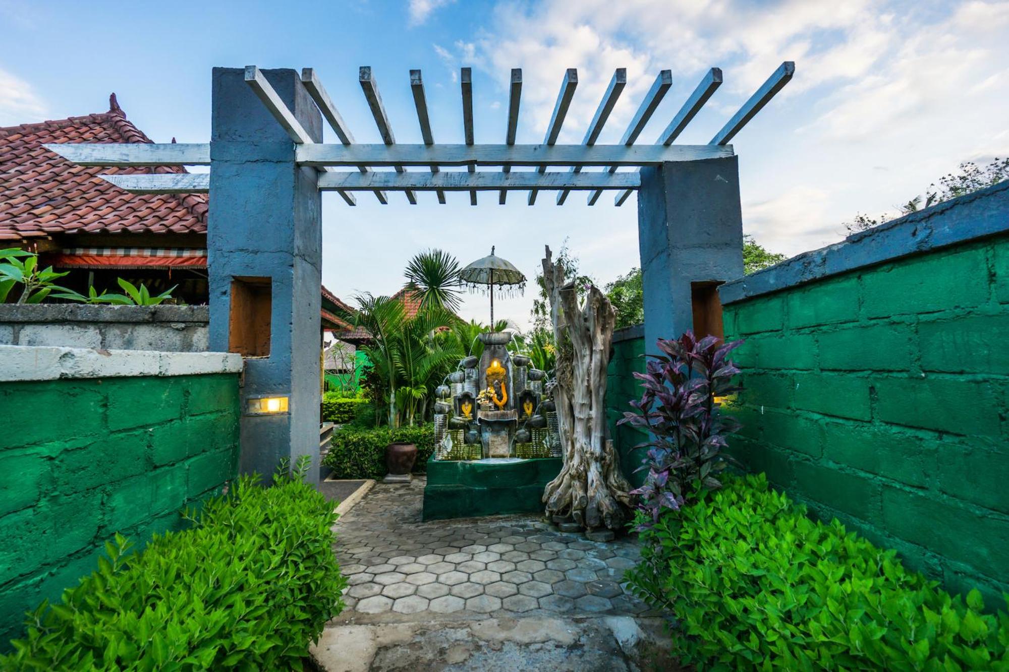 Laguna Reef Huts