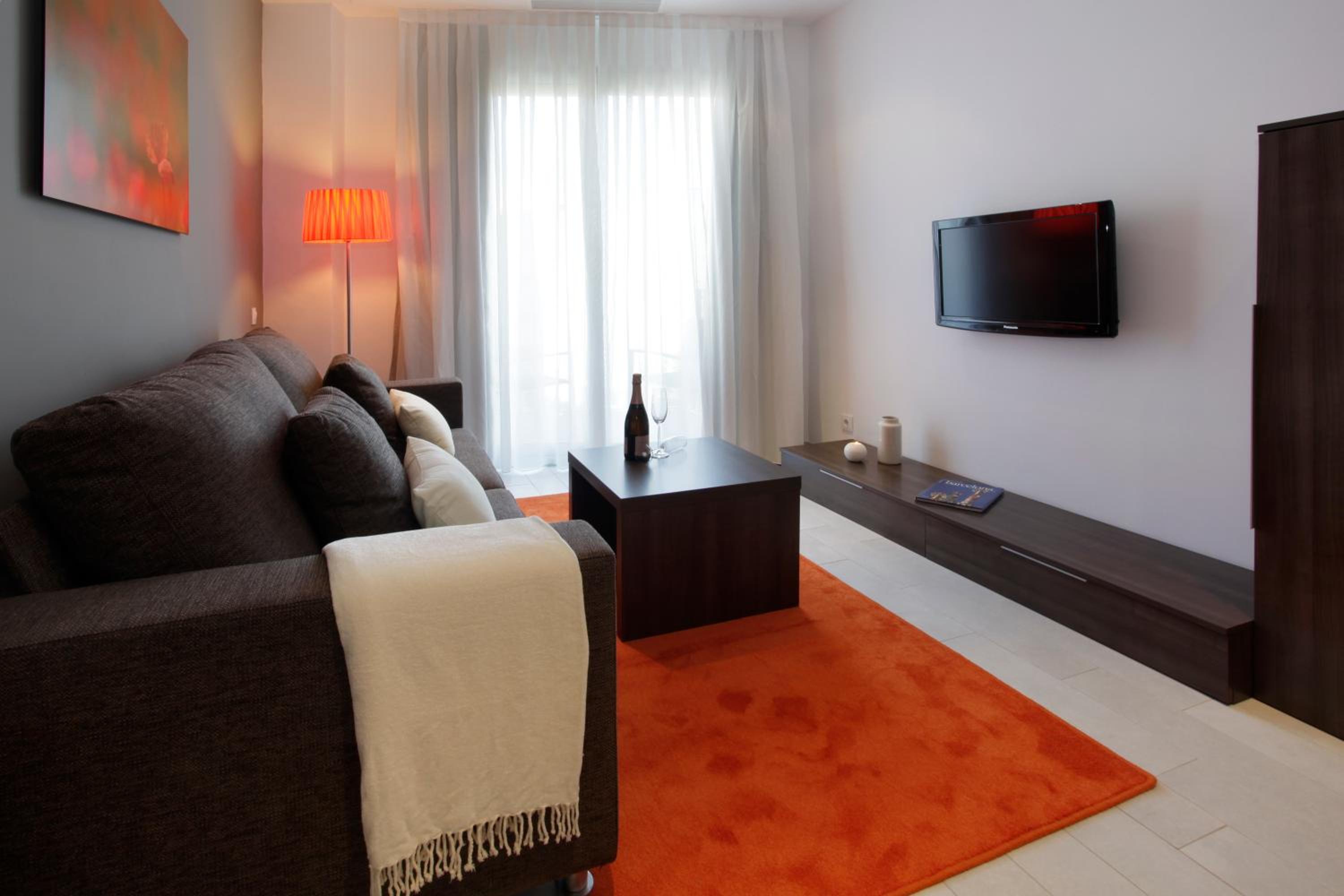 Fisa Rentals Les Corts Apartments