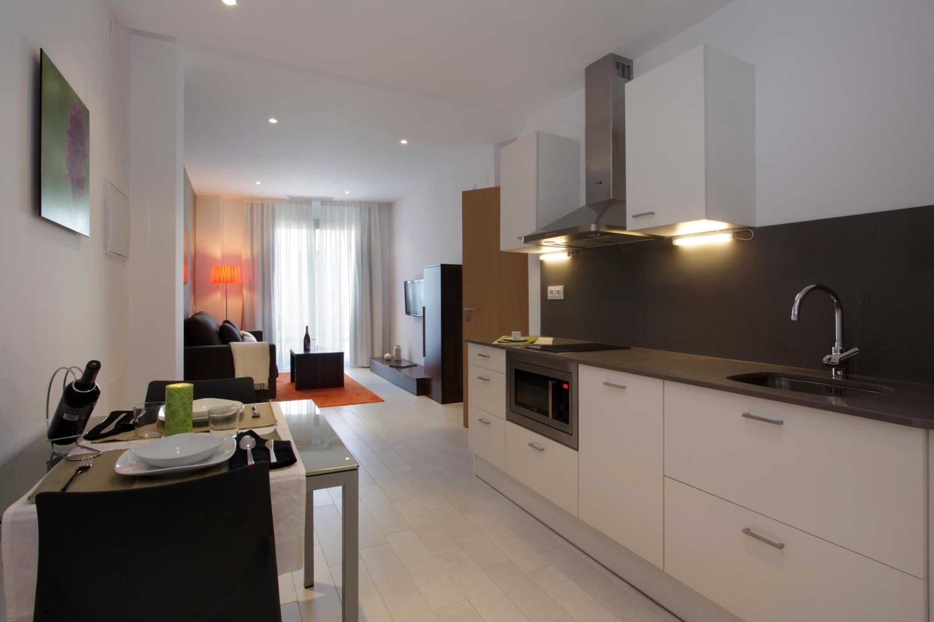 Fisa Rentals Les Corts Apartments