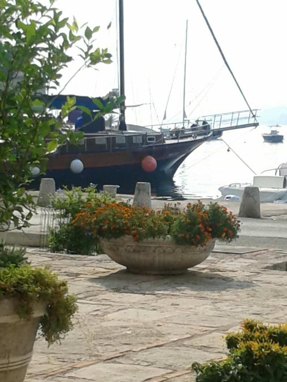 Apartment Stern view 3