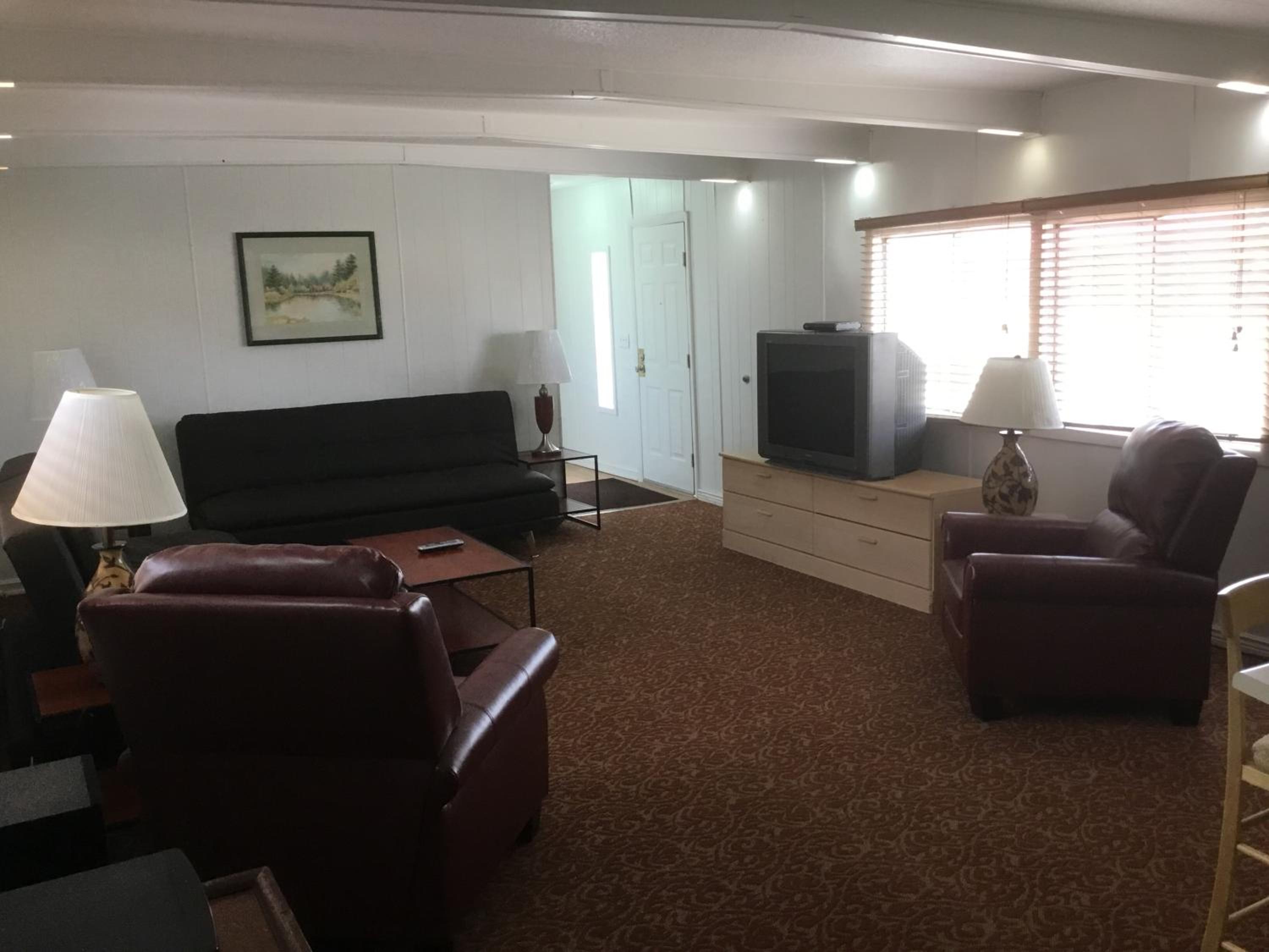 Ski's Western Motel
