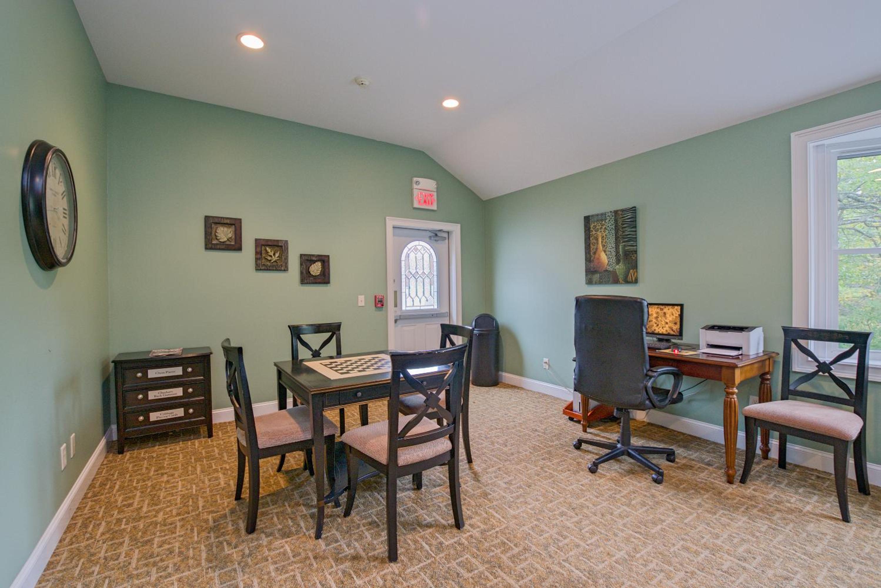 Coachman Inn - Property Image 13