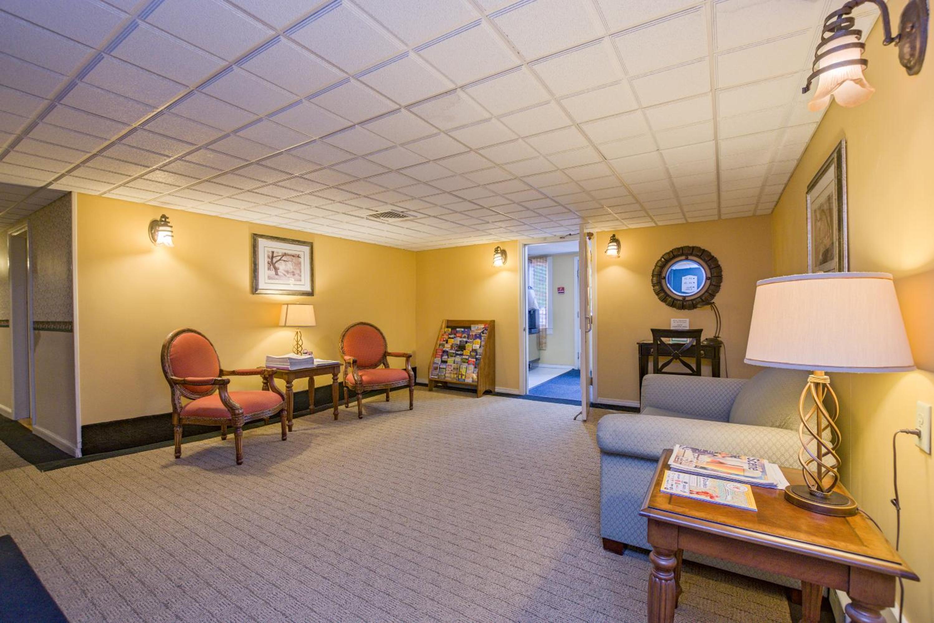 Coachman Inn - Property Image 14
