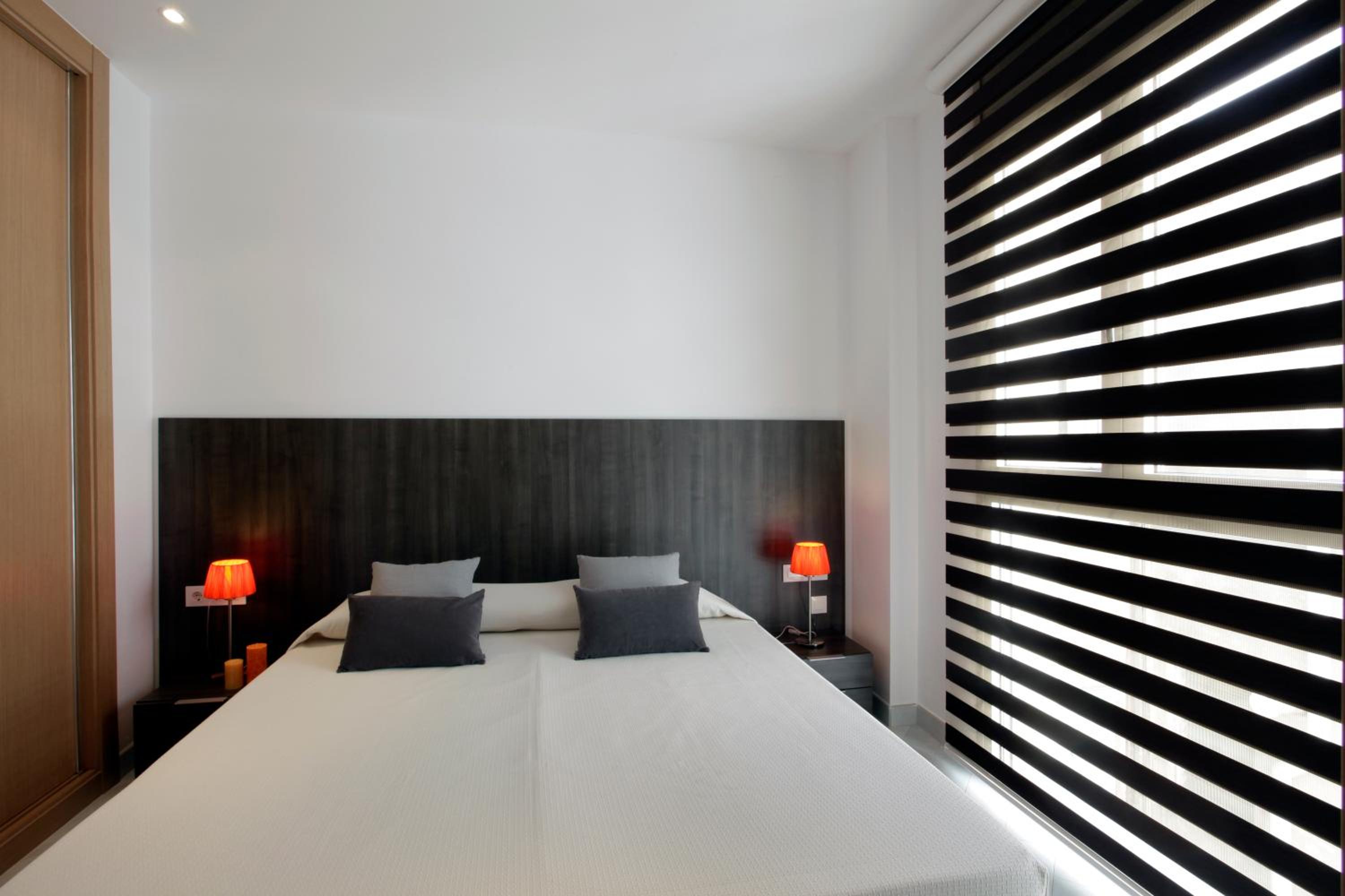 Fisa Rentals Les Corts Apartments