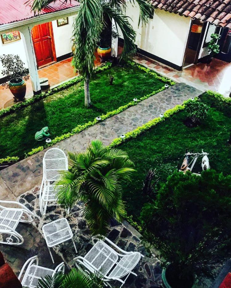 Hostal Santiago de Los Caballeros