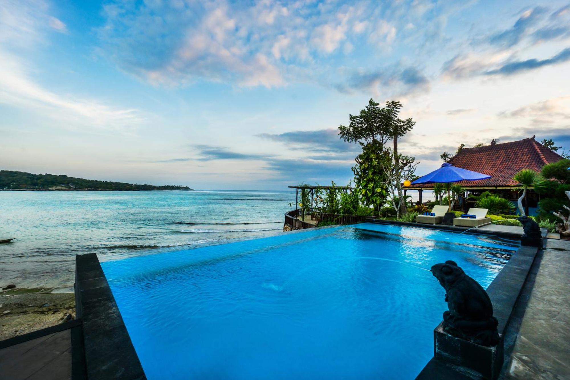 Laguna Reef Huts