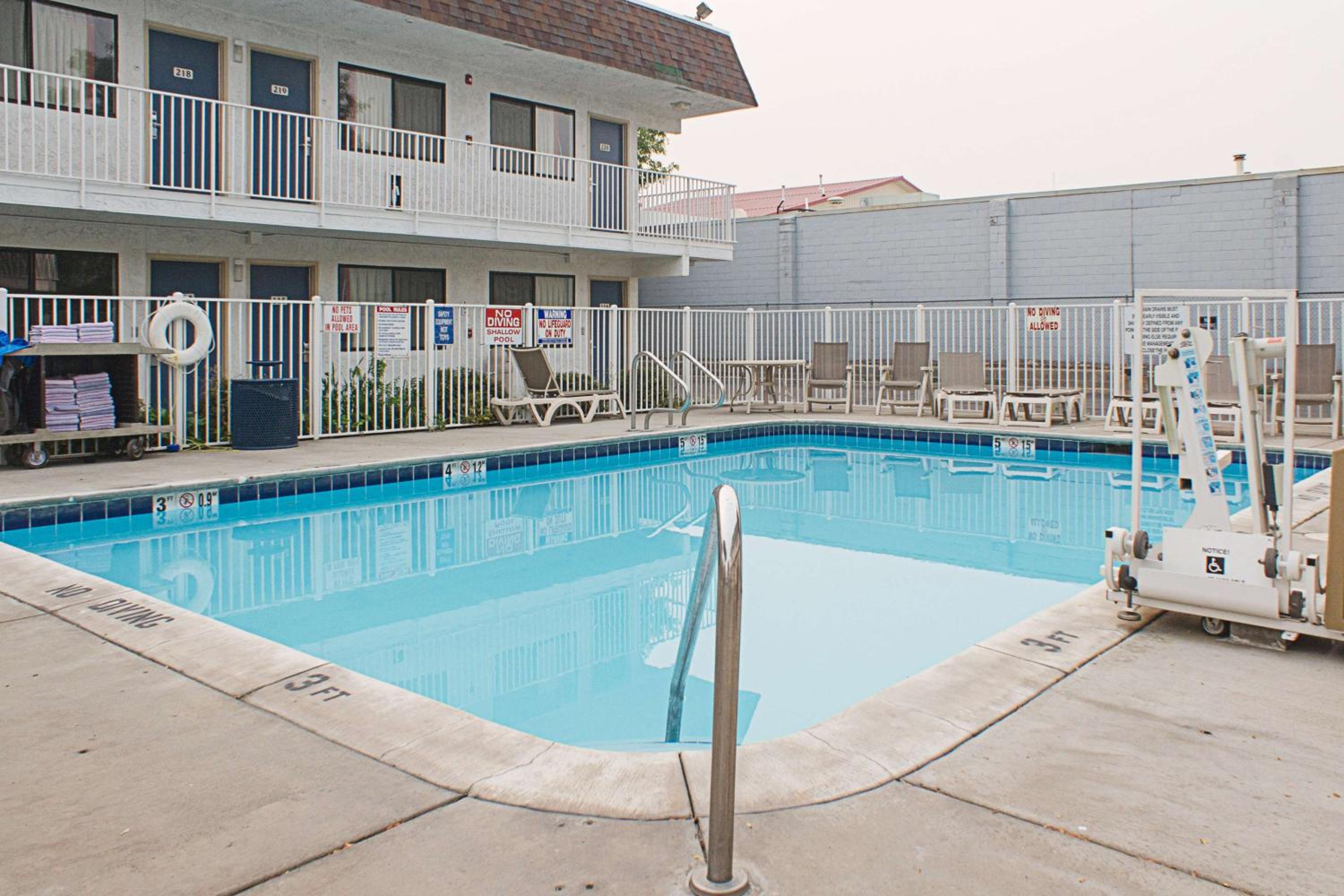 Motel 6-Kalispell, MT