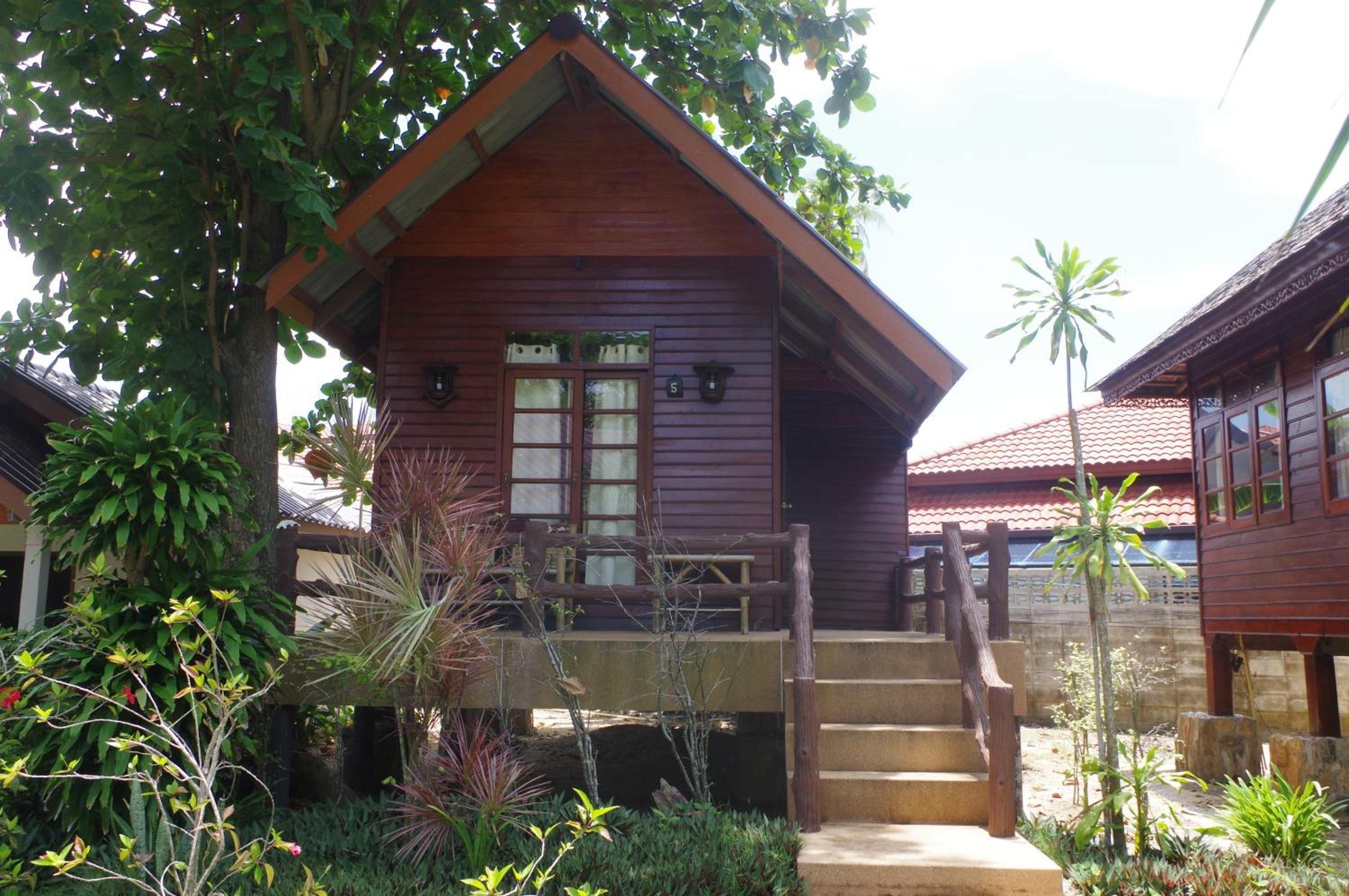 Thai House Beach Resort