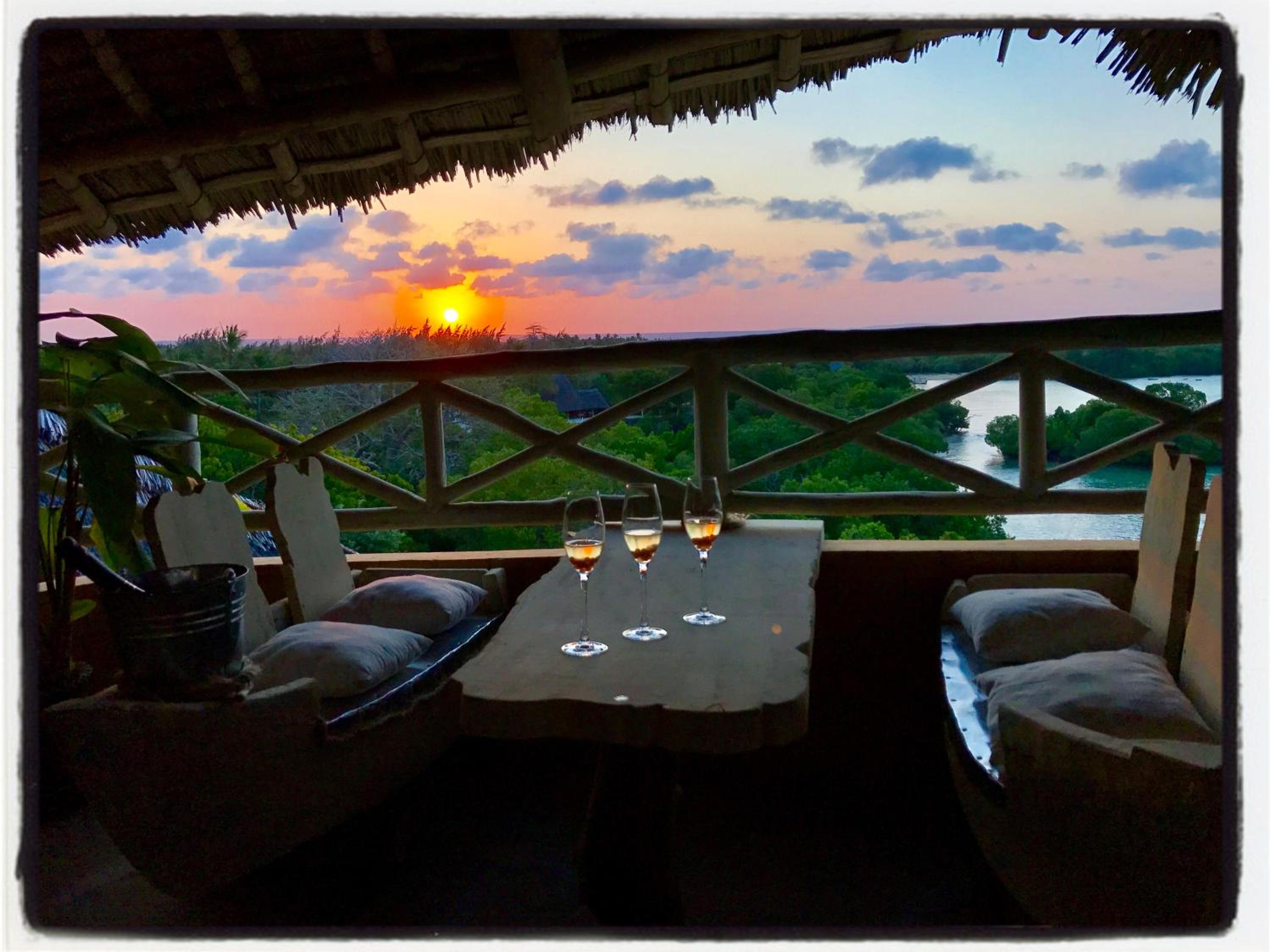 Rock and Sea Resort