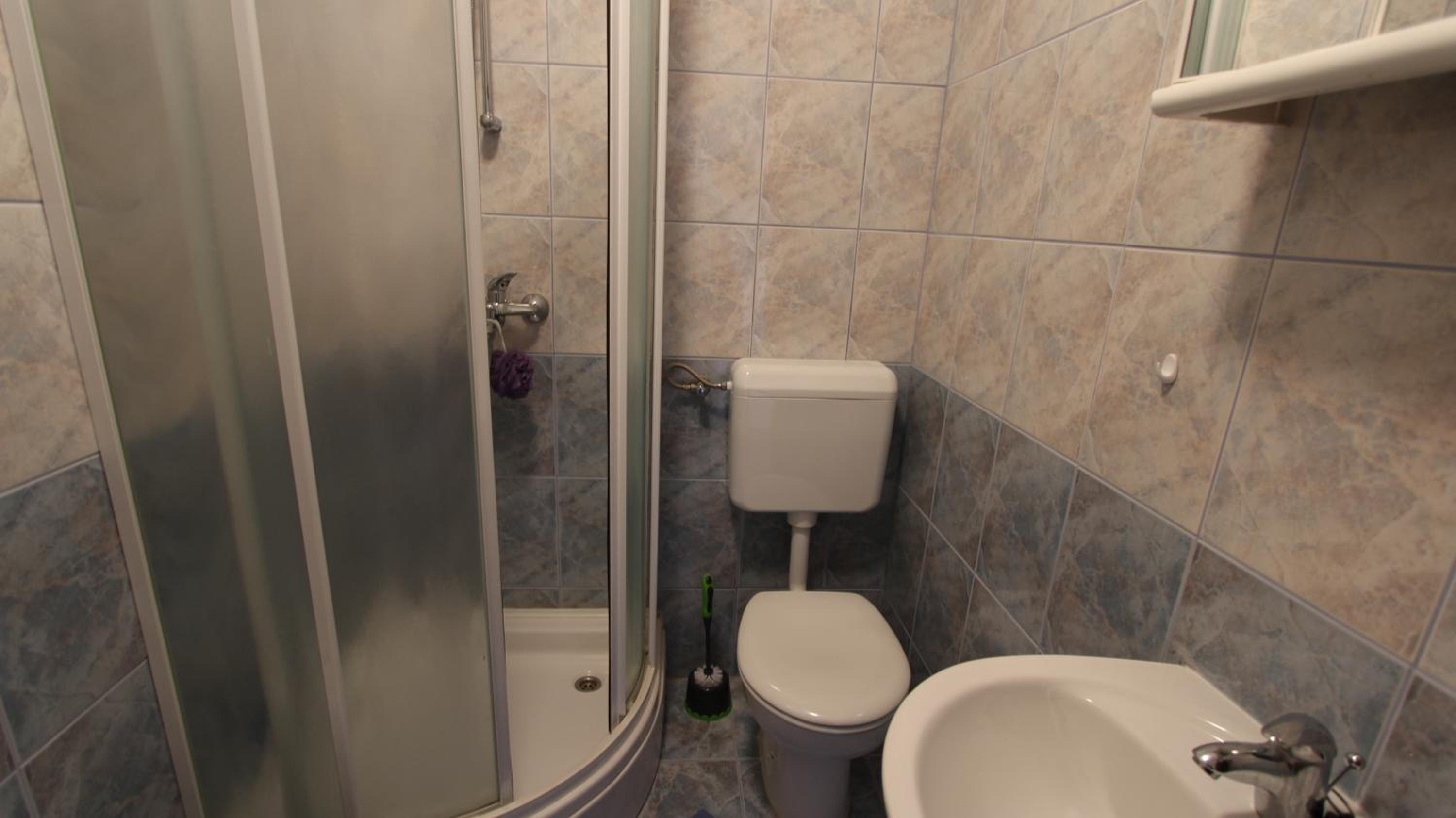 Photo 32