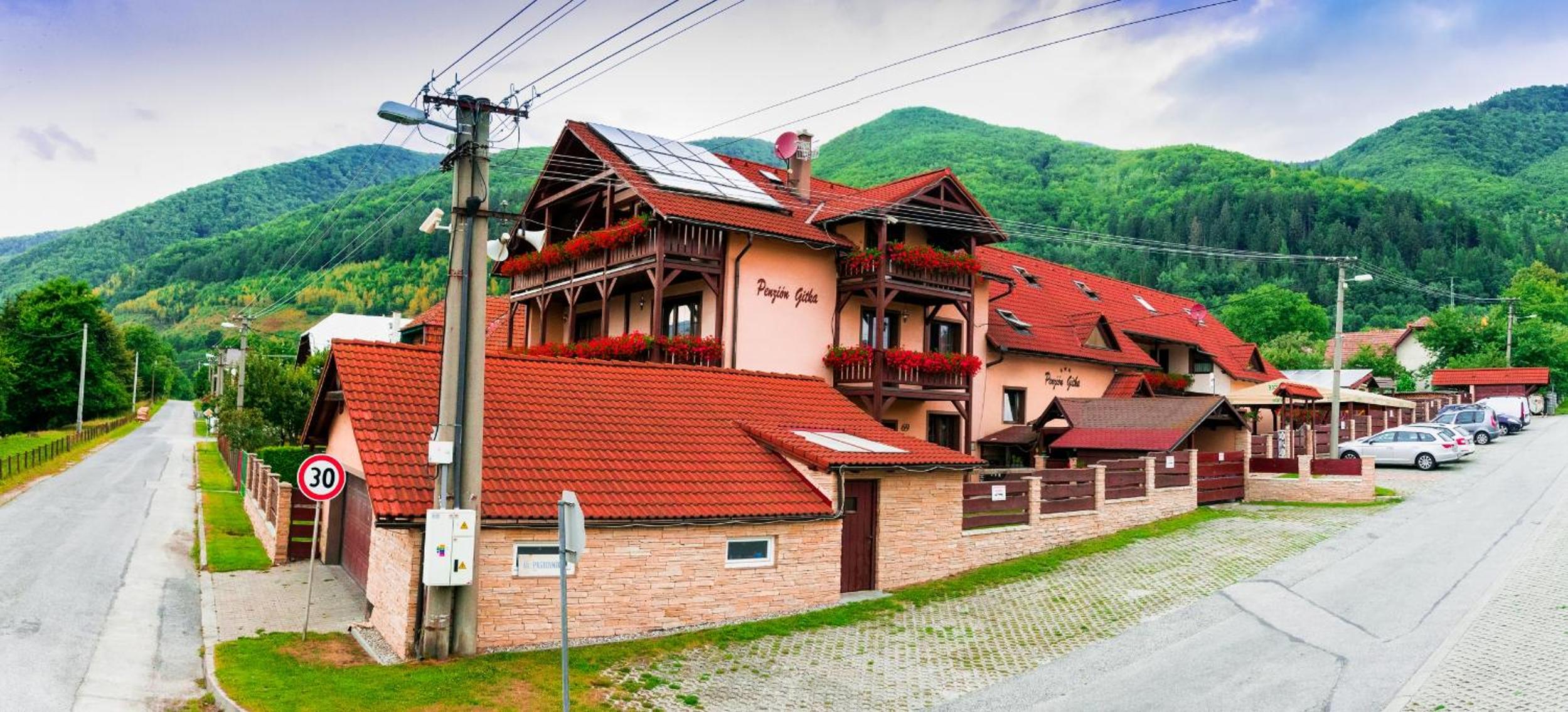 Hotel Penzión Gitka - Image 1