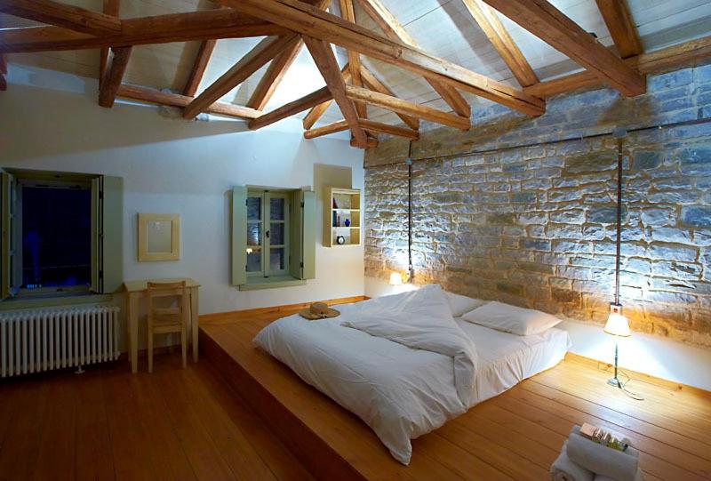 Astra Inn view 3