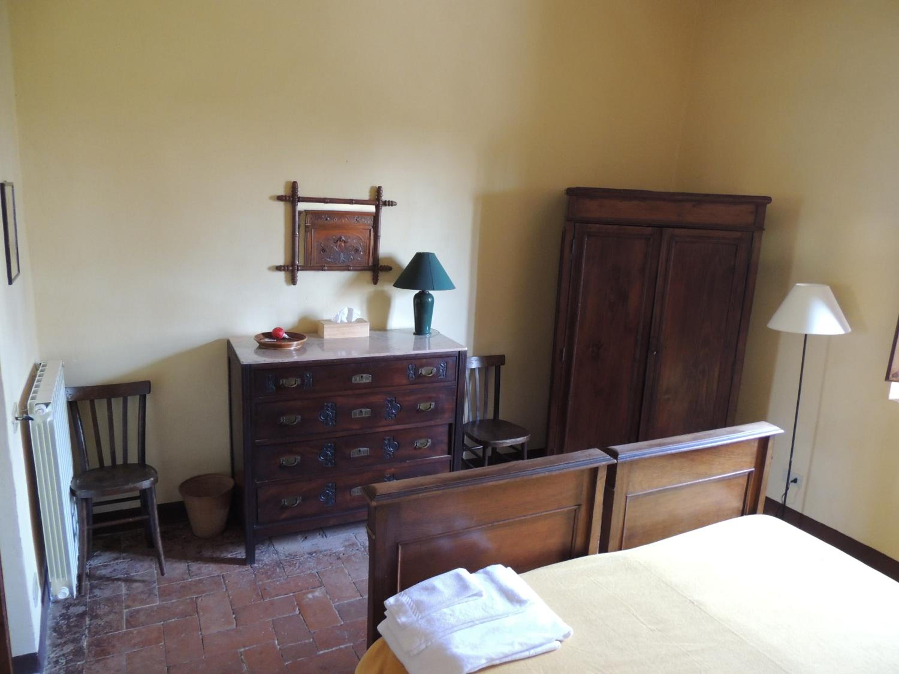 Photo 48