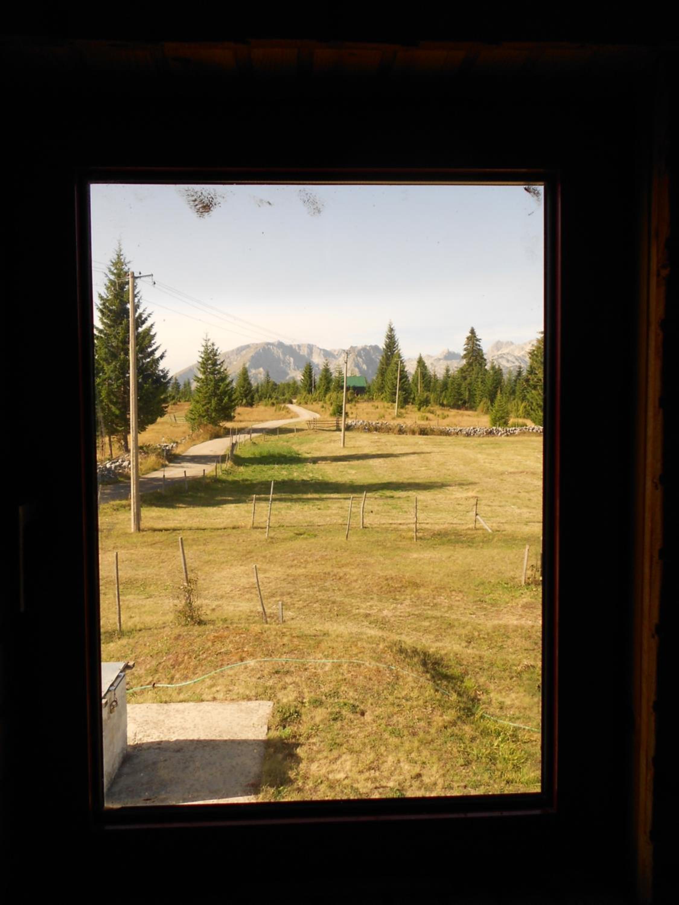 Žabljak izdavanje kuce view 2